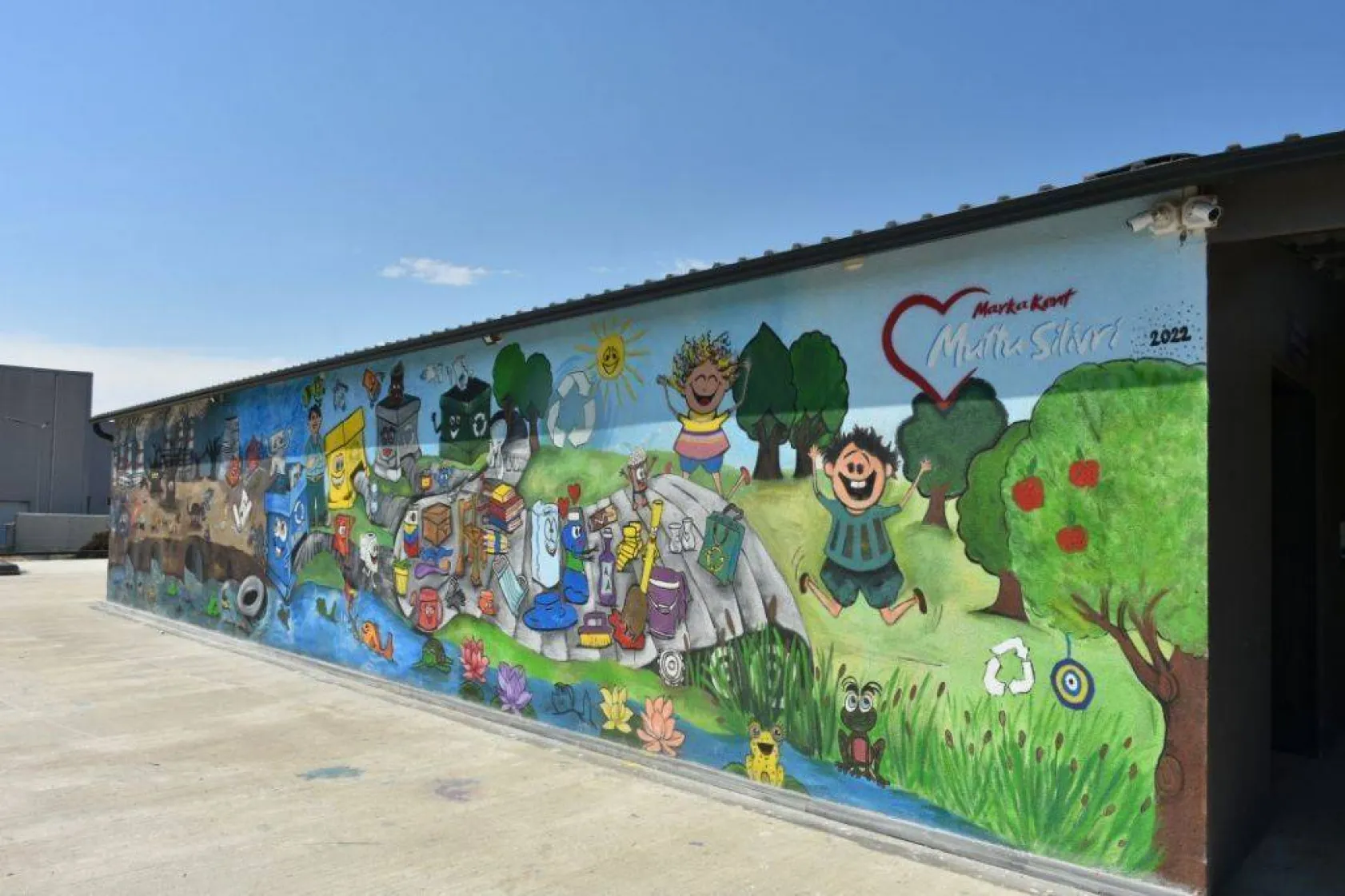 Atıklar bu merkezde ekonomiye dönecek