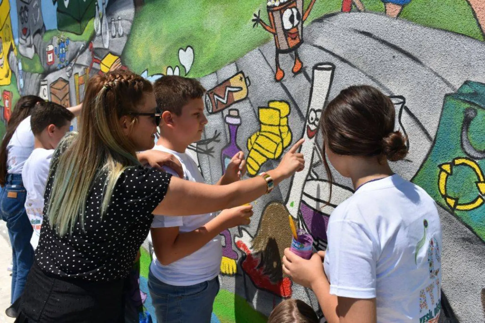 Atıklar bu merkezde ekonomiye dönecek