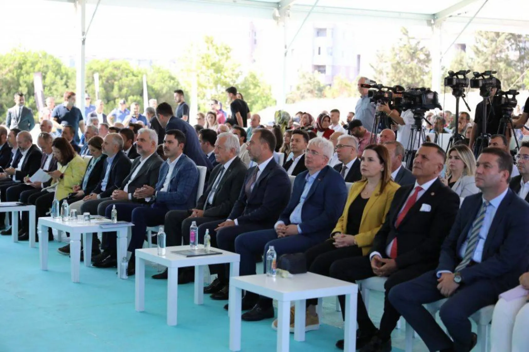 Millet bahçesinde ilk fidanlar toprakla buluştu