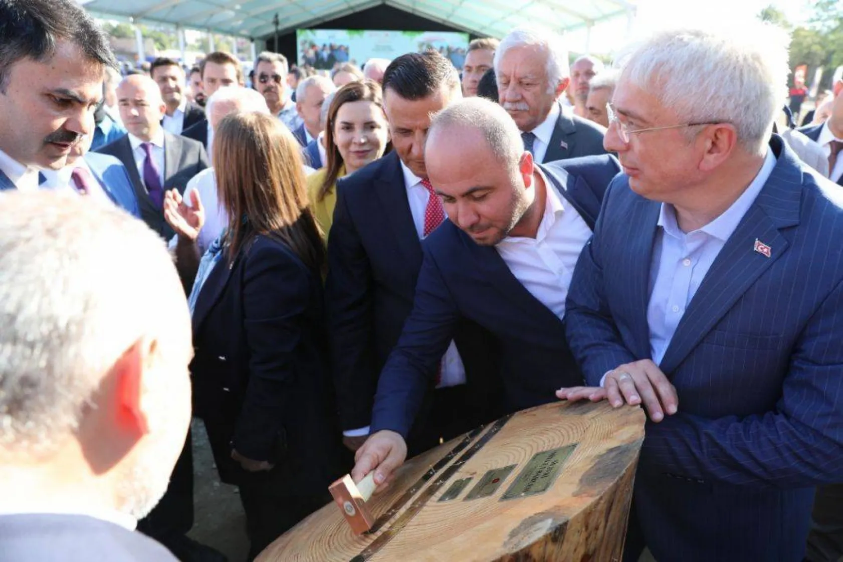 Millet bahçesinde ilk fidanlar toprakla buluştu