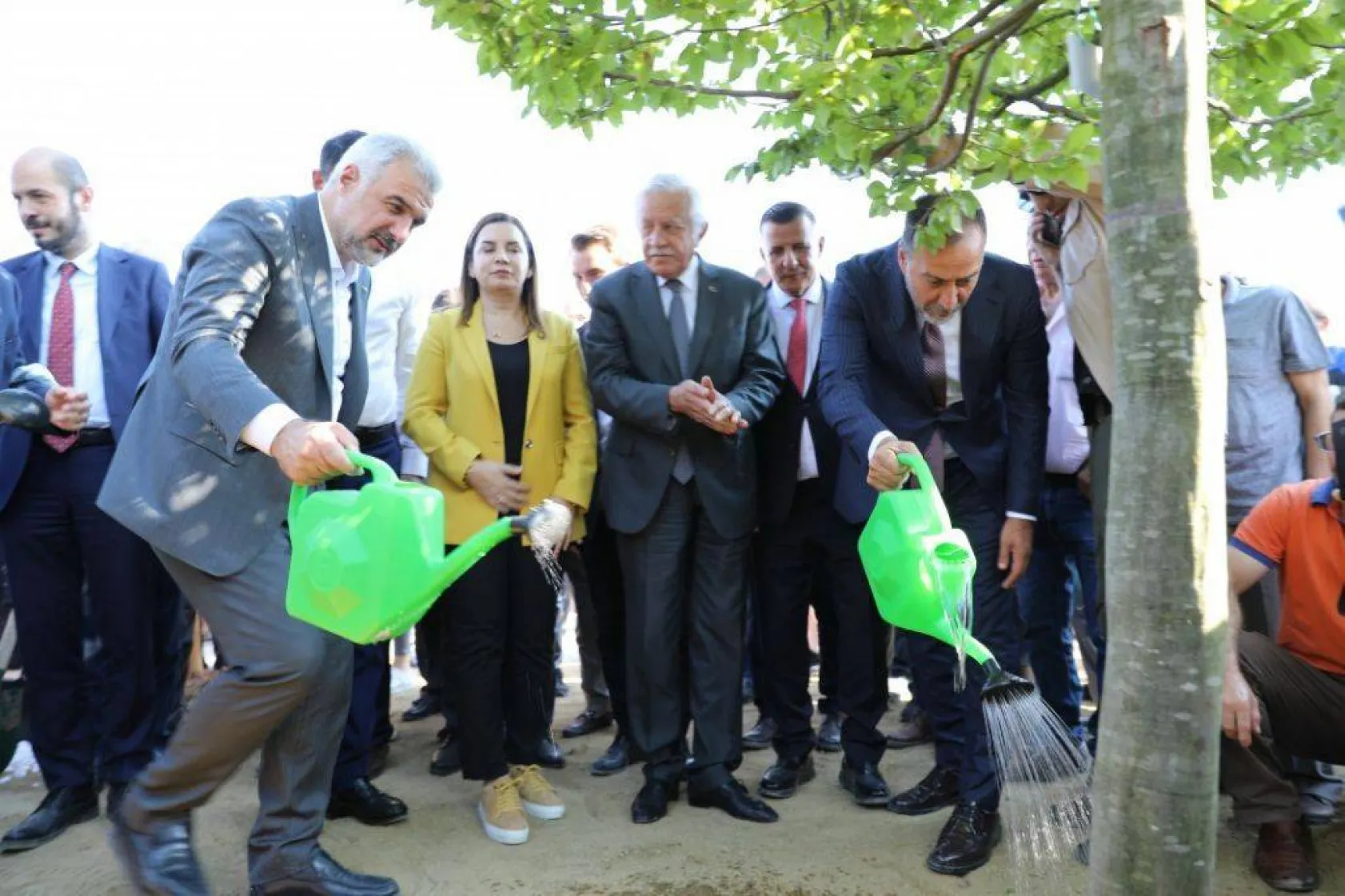 Millet bahçesinde ilk fidanlar toprakla buluştu