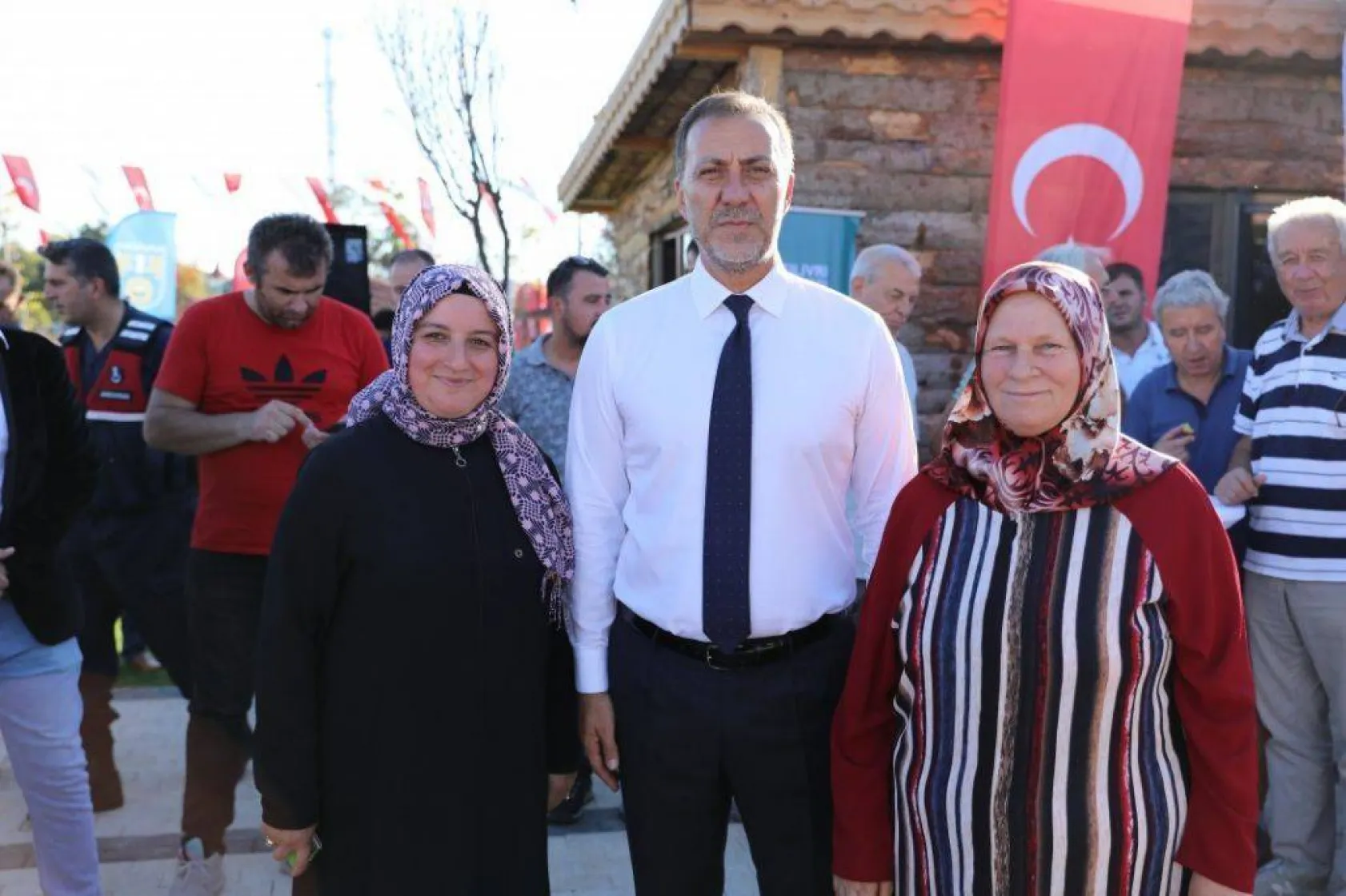 Gümüşyaka Millet Parkı coşkuyla hizmete açıldı