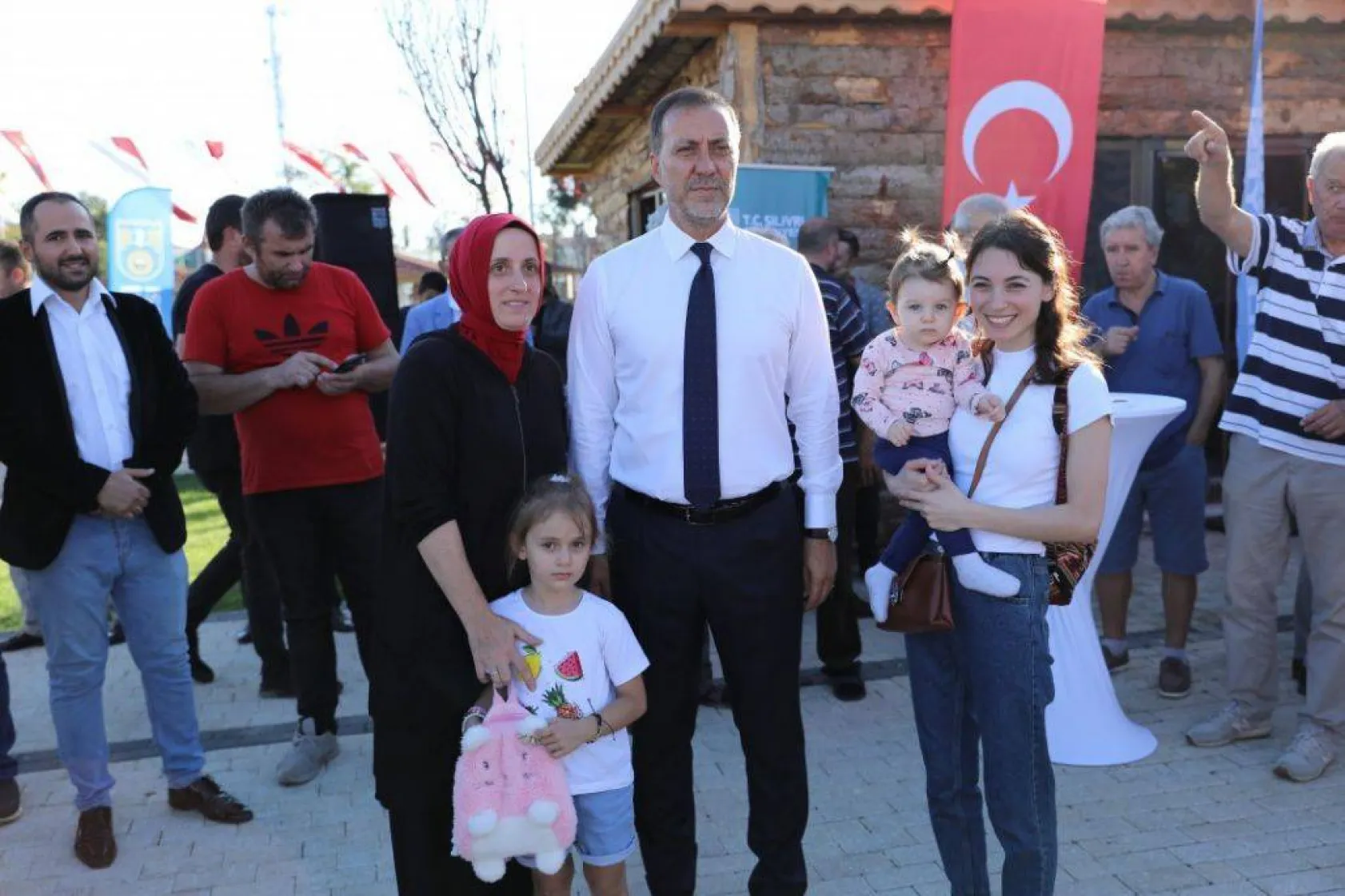 Gümüşyaka Millet Parkı coşkuyla hizmete açıldı