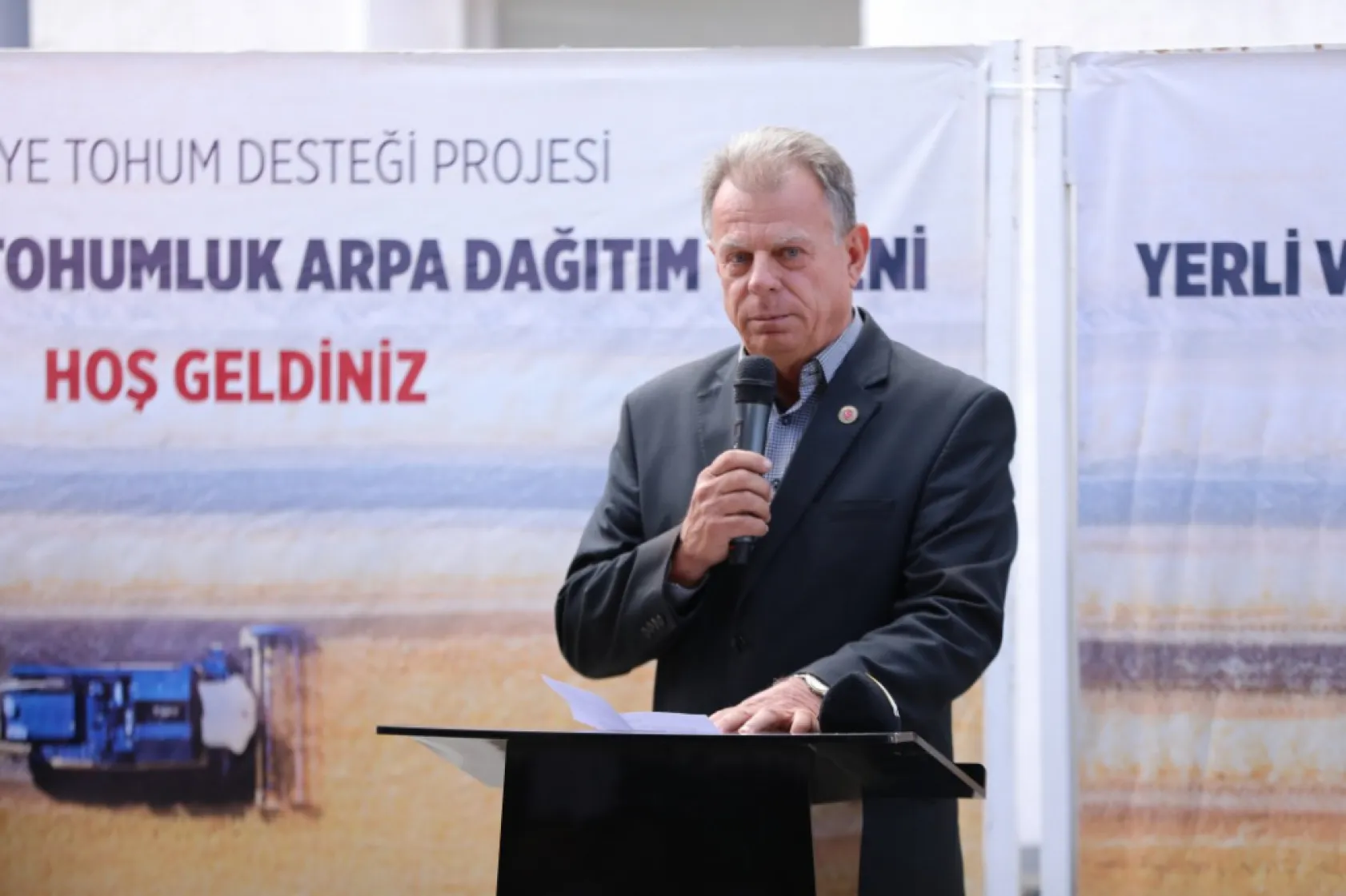 Silivri Belediyesi üreticilere can suyu olmaya devam ediyor