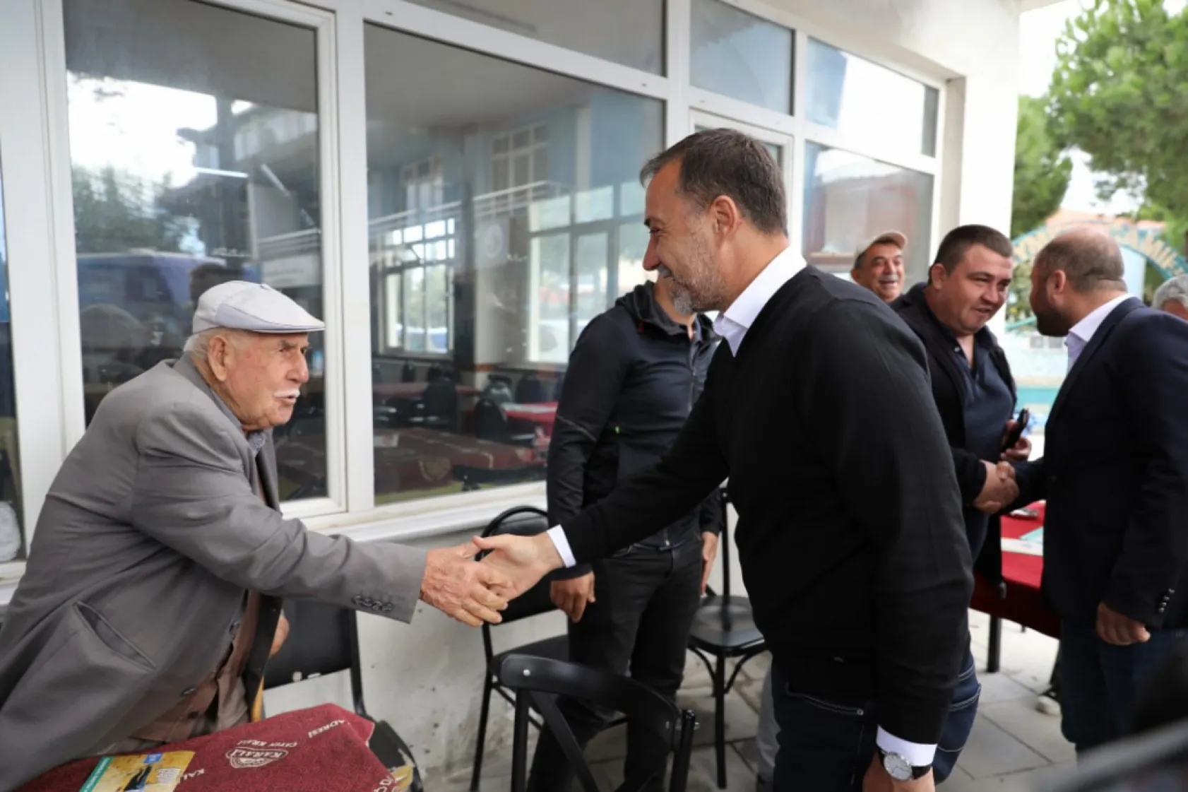 Silivri Belediyesi üreticilere can suyu olmaya devam ediyor