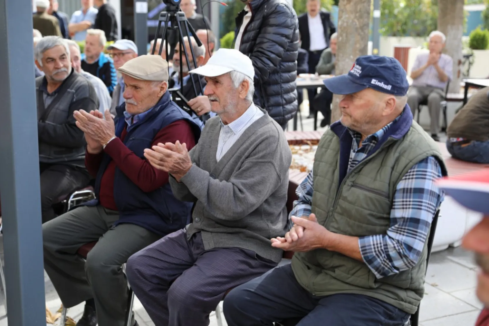Silivri Belediyesi üreticilere can suyu olmaya devam ediyor