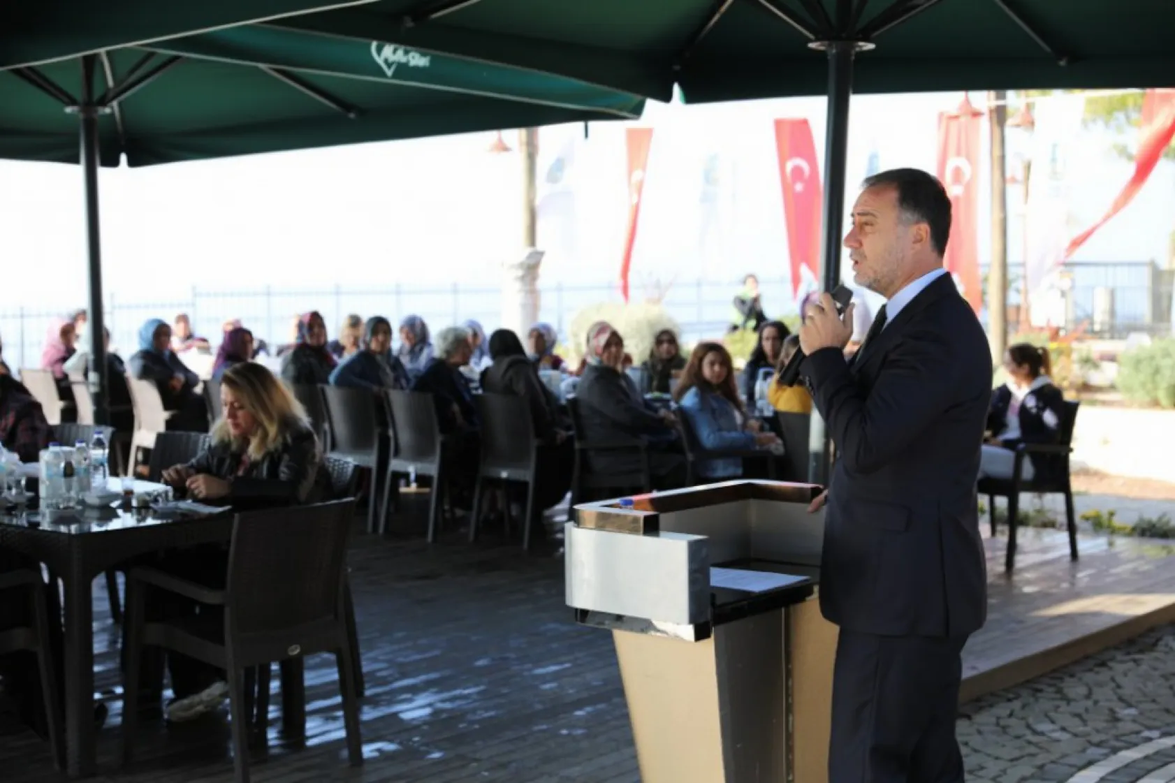 Başkan Yılmaz: 'Büyükçavuşlu'ya yeni bir sosyal alan kazandıracağız'