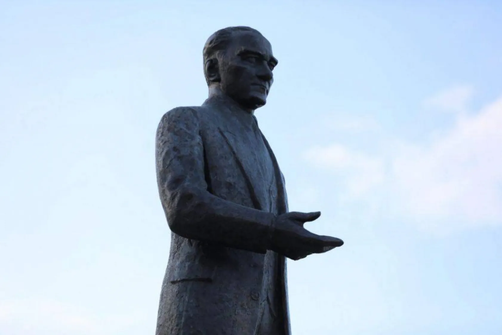 Silivri'nin kalbi 10 Kasım'da Atatürk için çarptı