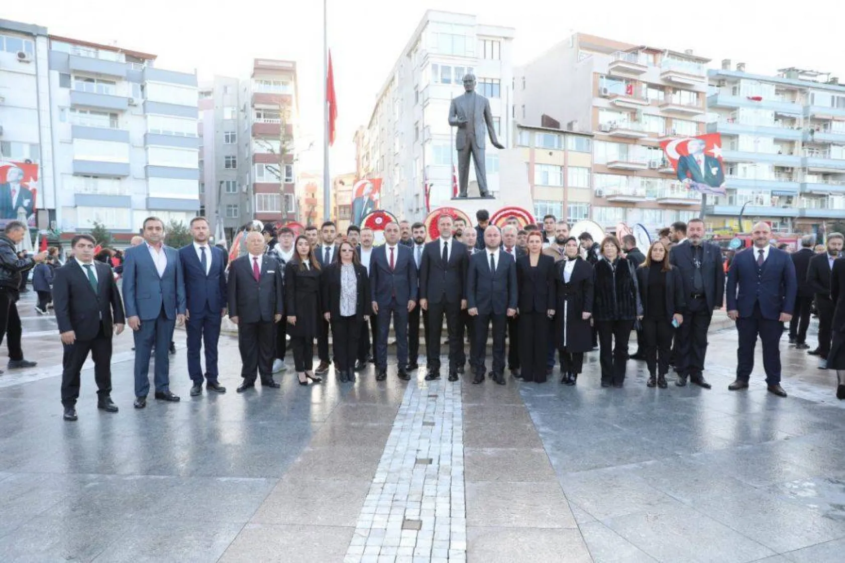 Silivri'nin kalbi 10 Kasım'da Atatürk için çarptı