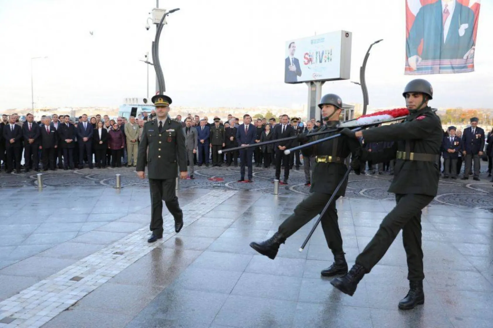 Silivri'nin kalbi 10 Kasım'da Atatürk için çarptı