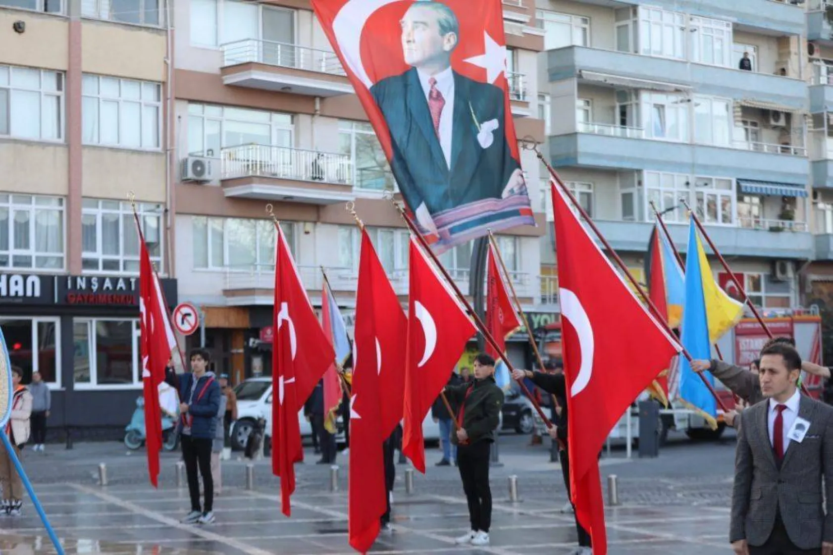 Silivri'nin kalbi 10 Kasım'da Atatürk için çarptı