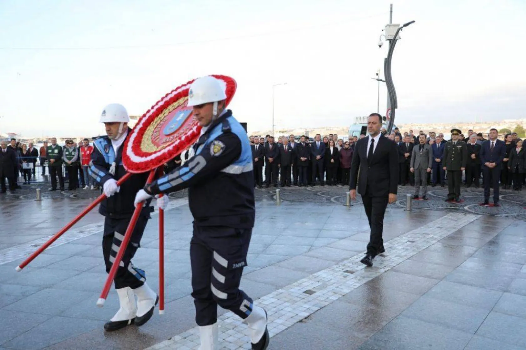Silivri'nin kalbi 10 Kasım'da Atatürk için çarptı
