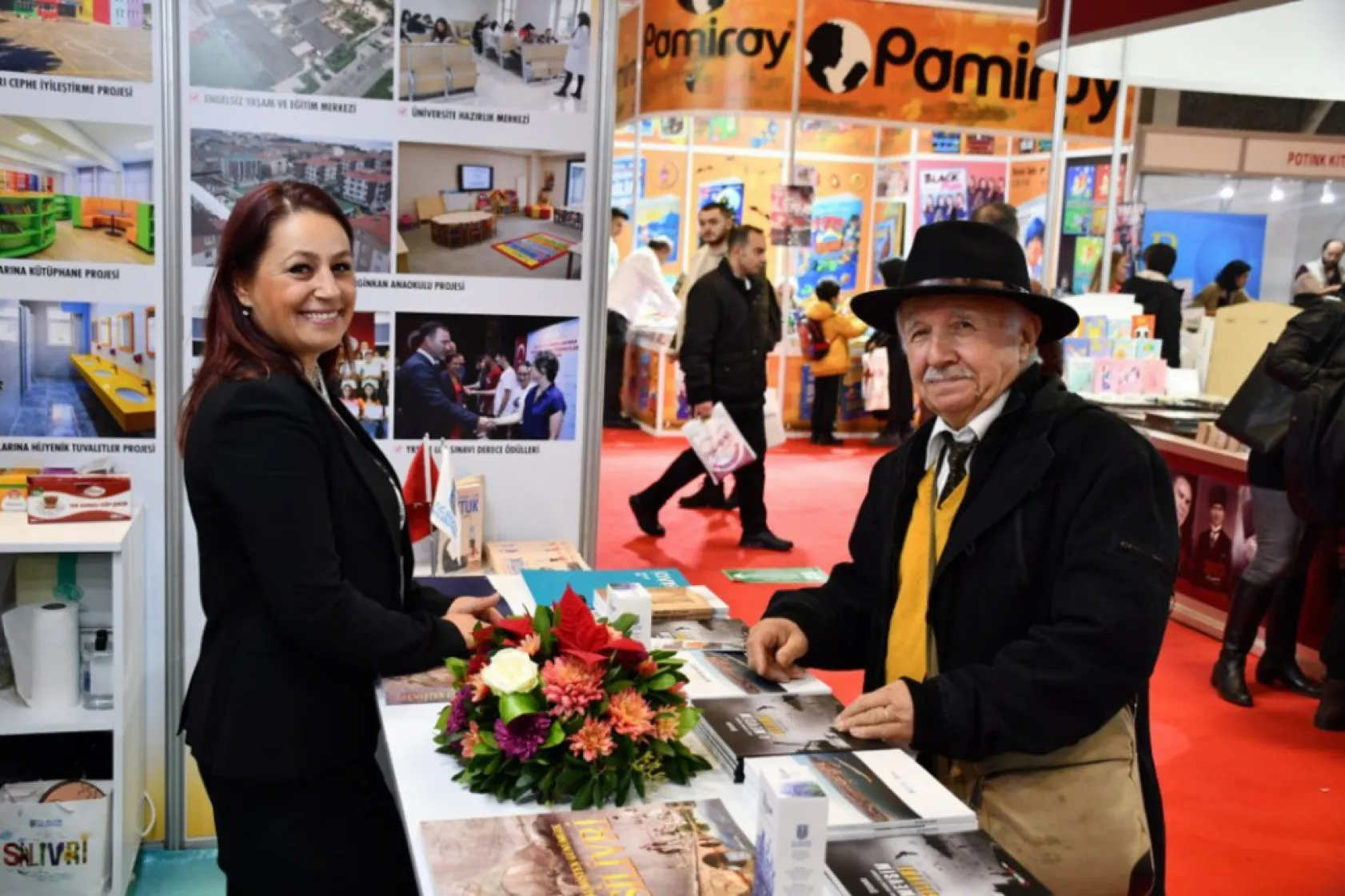 Silivri Belediyesi Tüyap Kitap Fuarı'nda Yoğun İlgi Görüyor