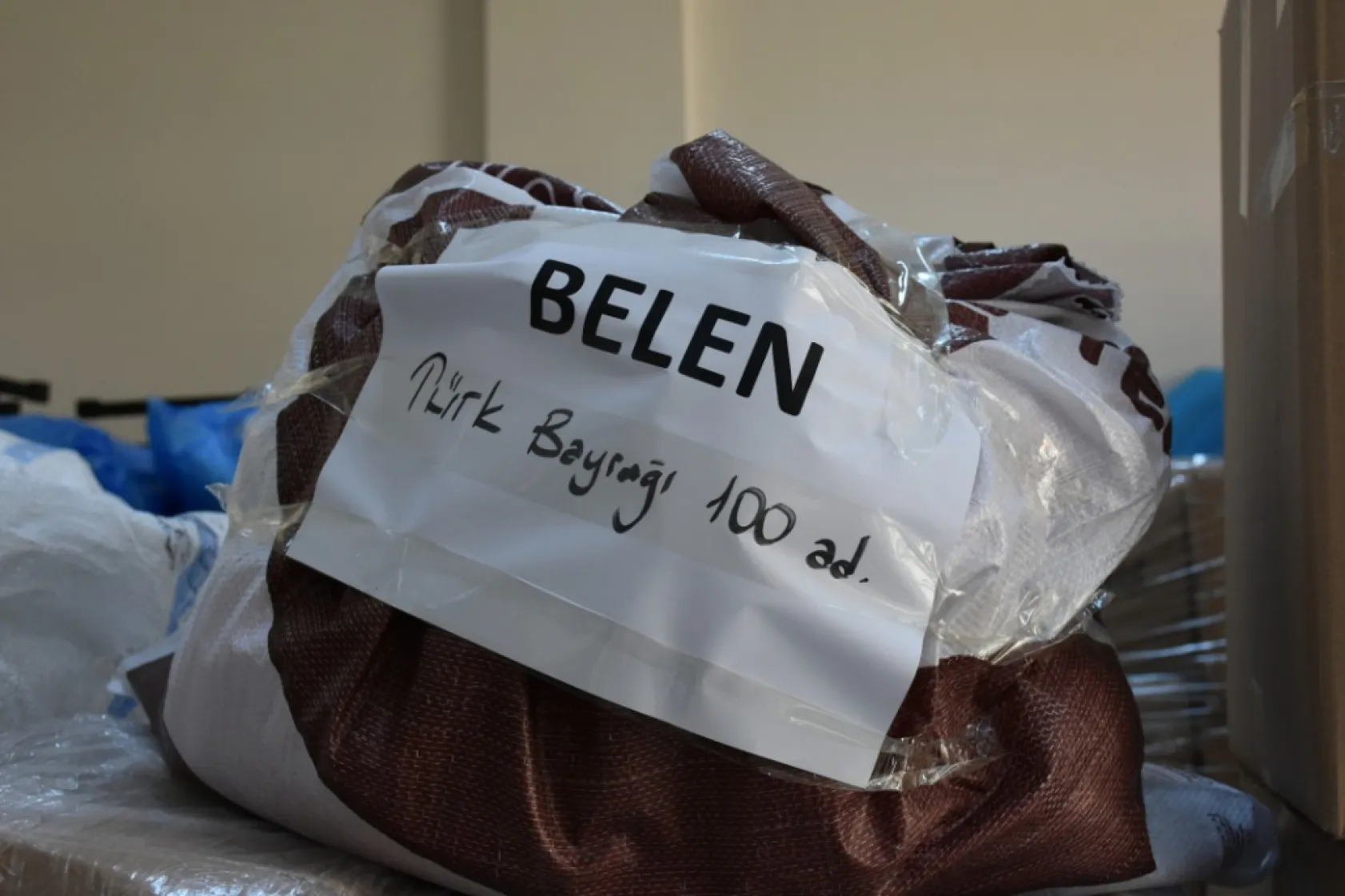 Hatay'da kurulan çadır köyler için 22. tır yola çıktı