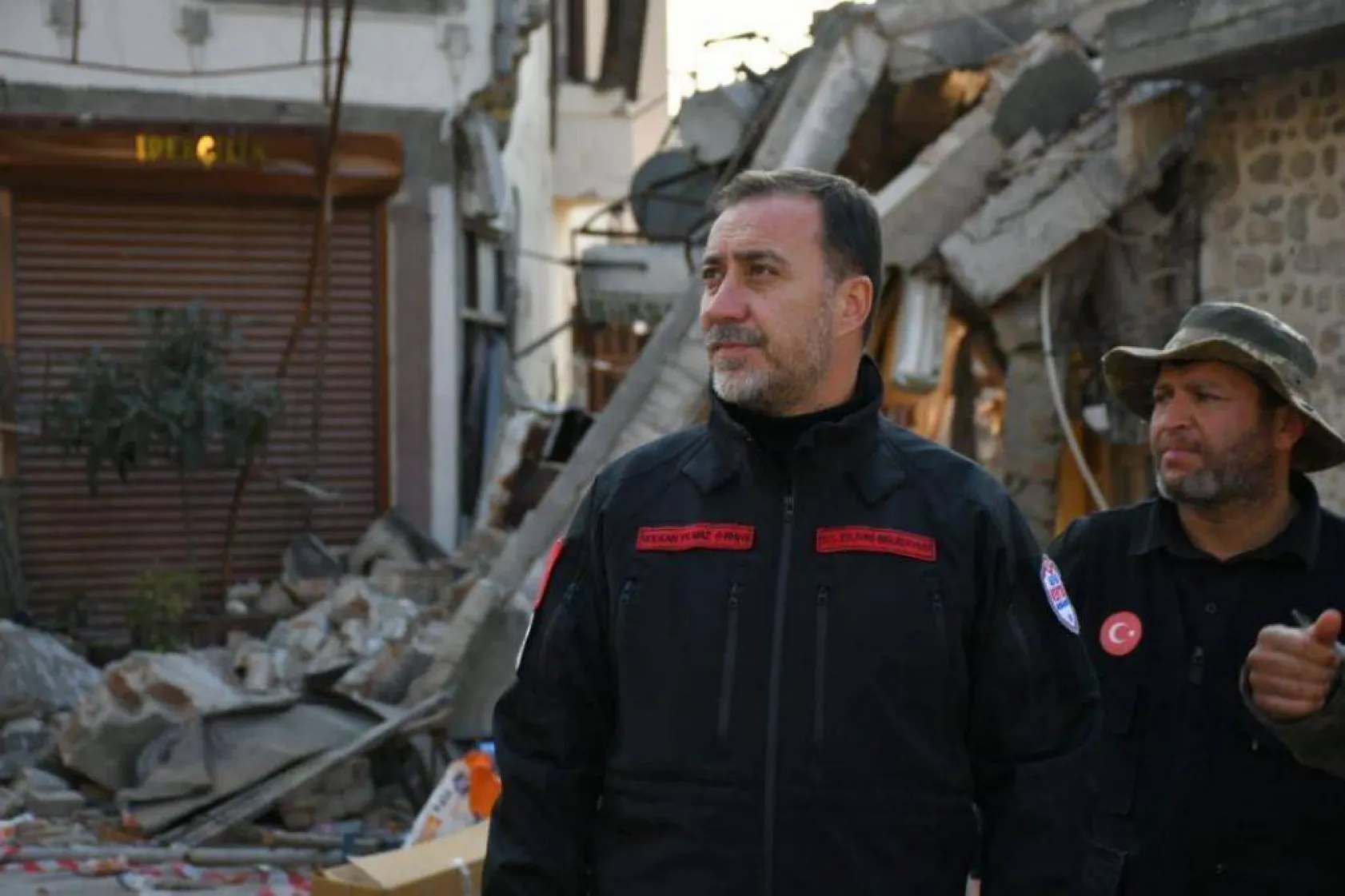 Başkan Yılmaz Hatay'da çadır köyleri ziyaret etti