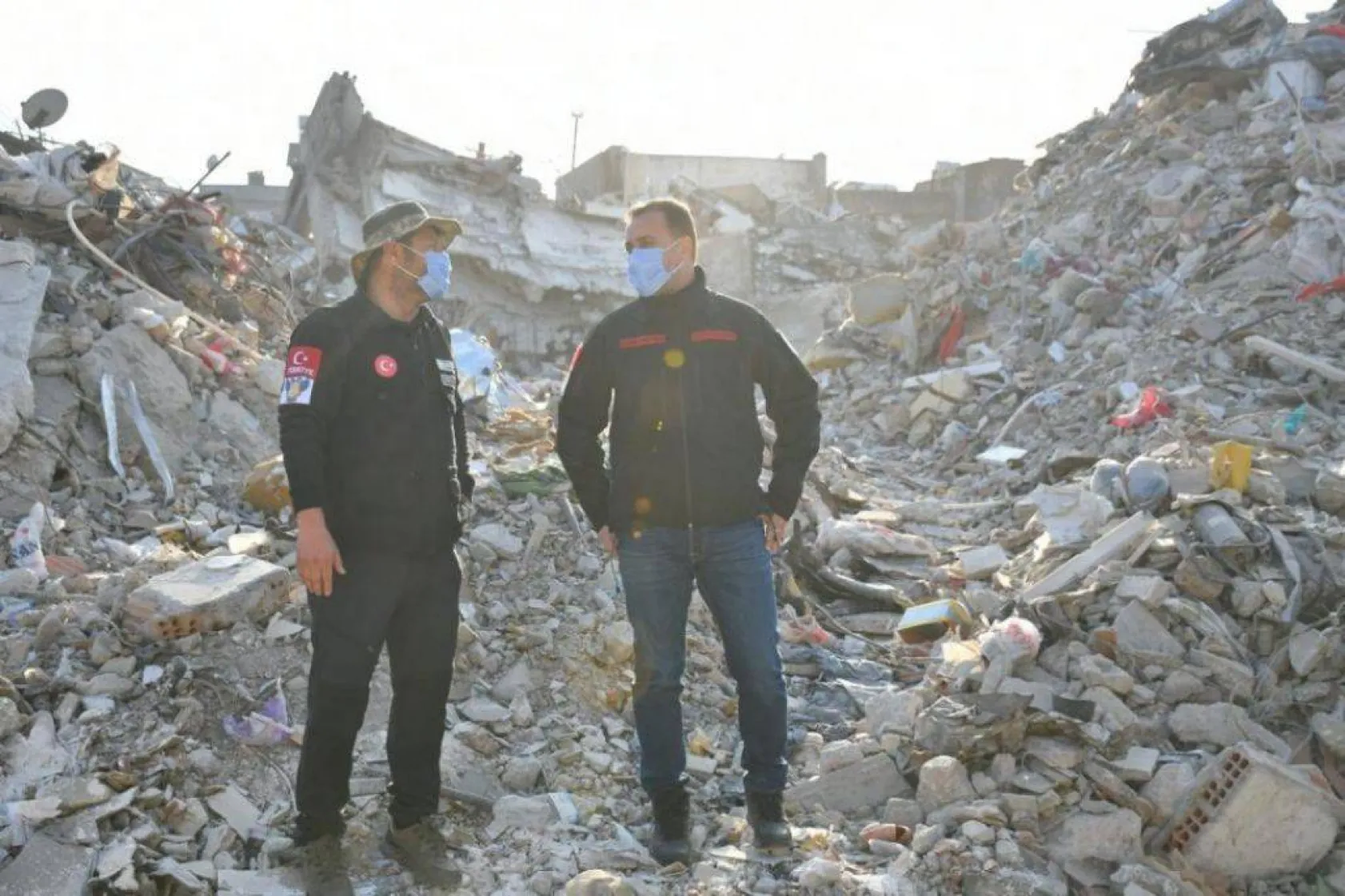 Başkan Yılmaz Hatay'da çadır köyleri ziyaret etti