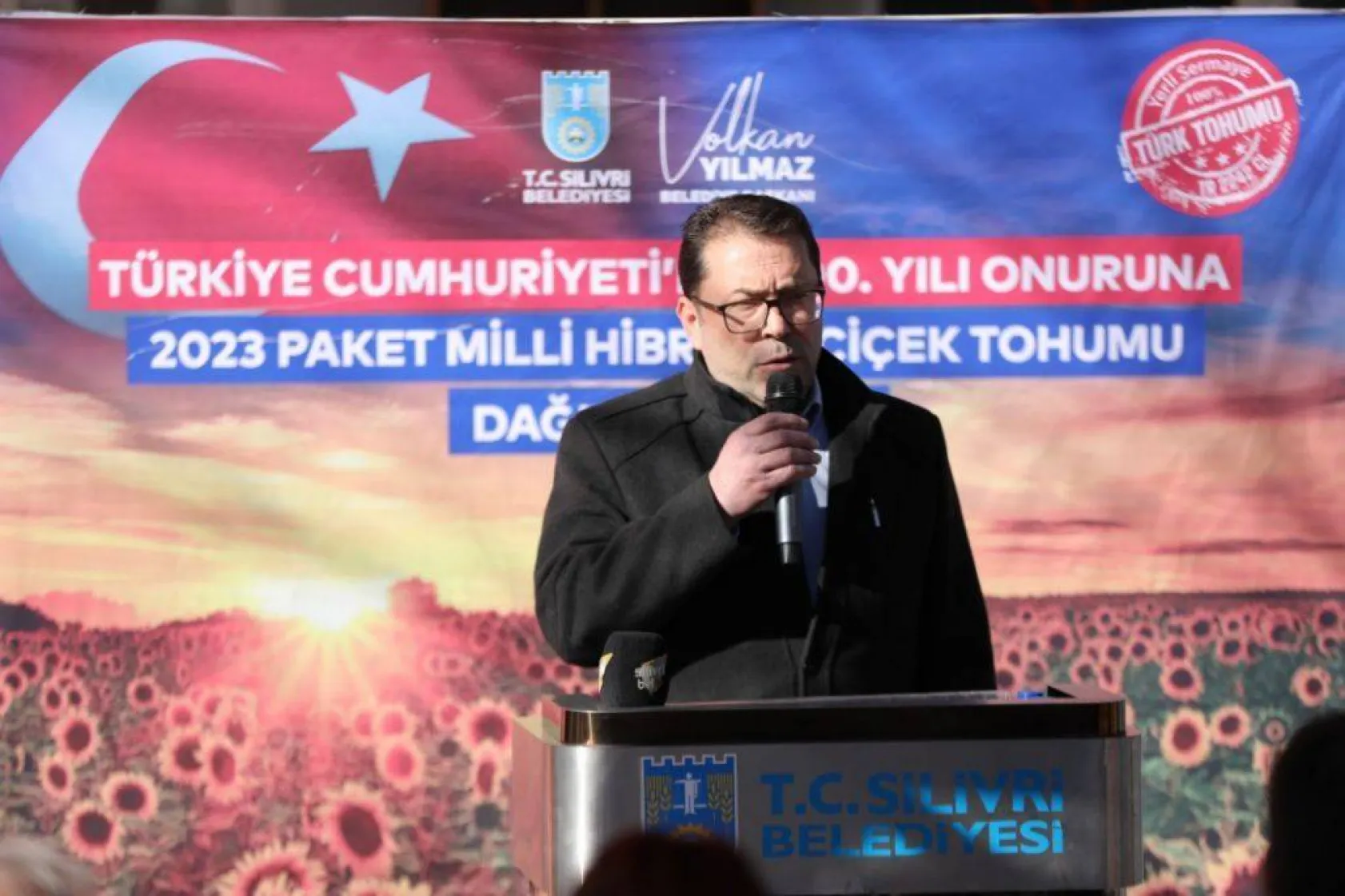 Silivri'de milli Ayçiçek tohumları ücretsiz dağıtılıyor