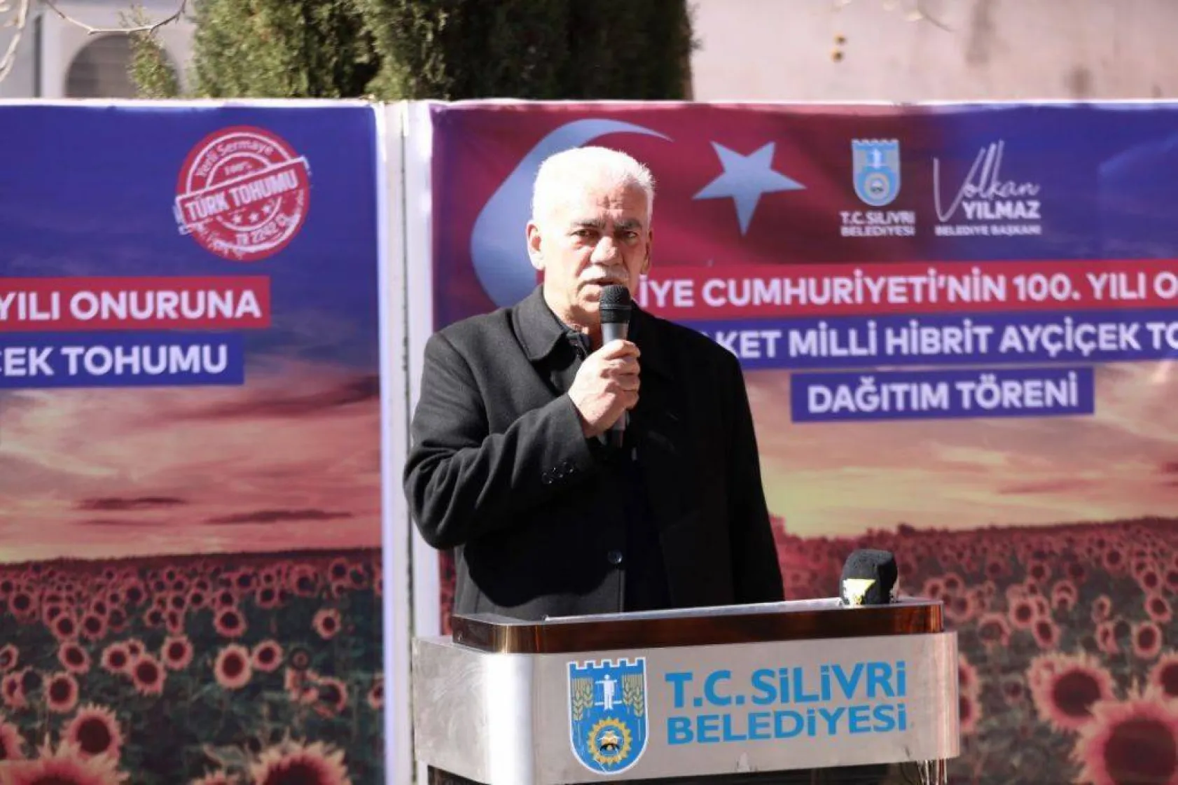 Silivri'de milli Ayçiçek tohumları ücretsiz dağıtılıyor