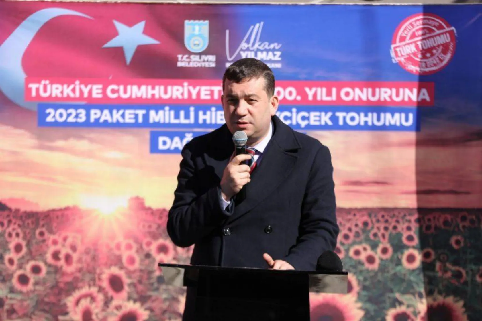 Silivri'de milli Ayçiçek tohumları ücretsiz dağıtılıyor