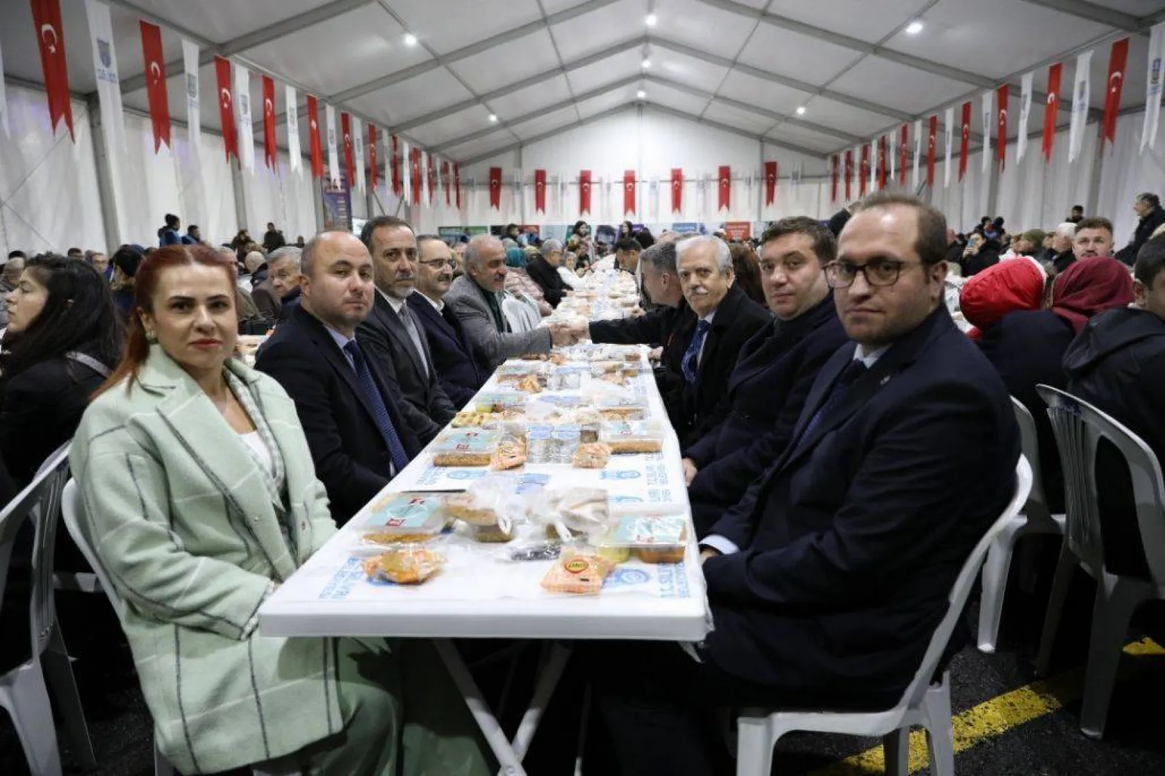 Ramazan çadırında şehit ve gaziler onuruna iftar düzenlendi
