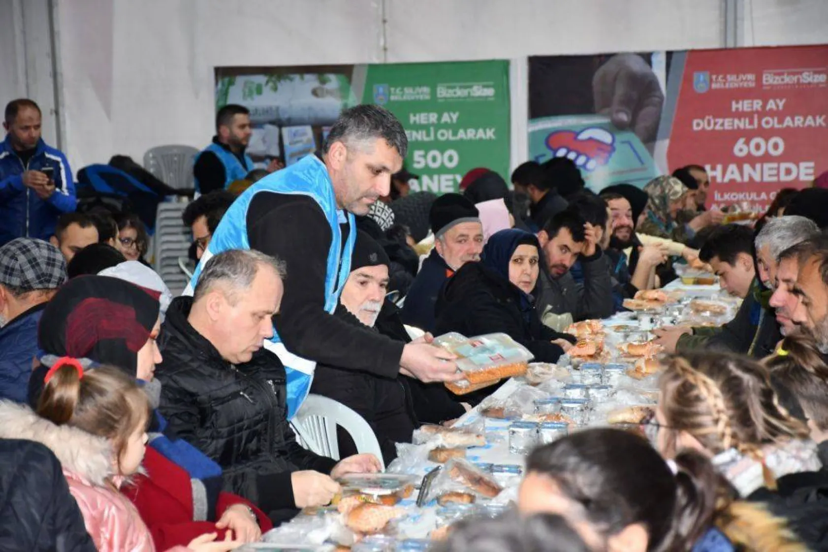 Ramazan çadırında şehit ve gaziler onuruna iftar düzenlendi
