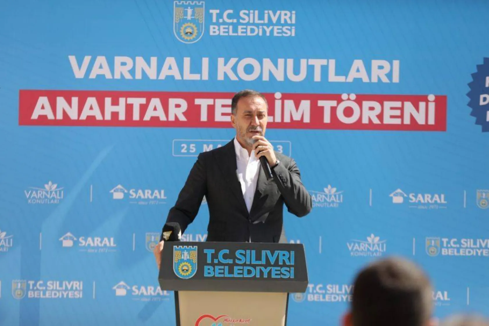 Varnalı konutlarında anahtar ve tapu teslim sevinci