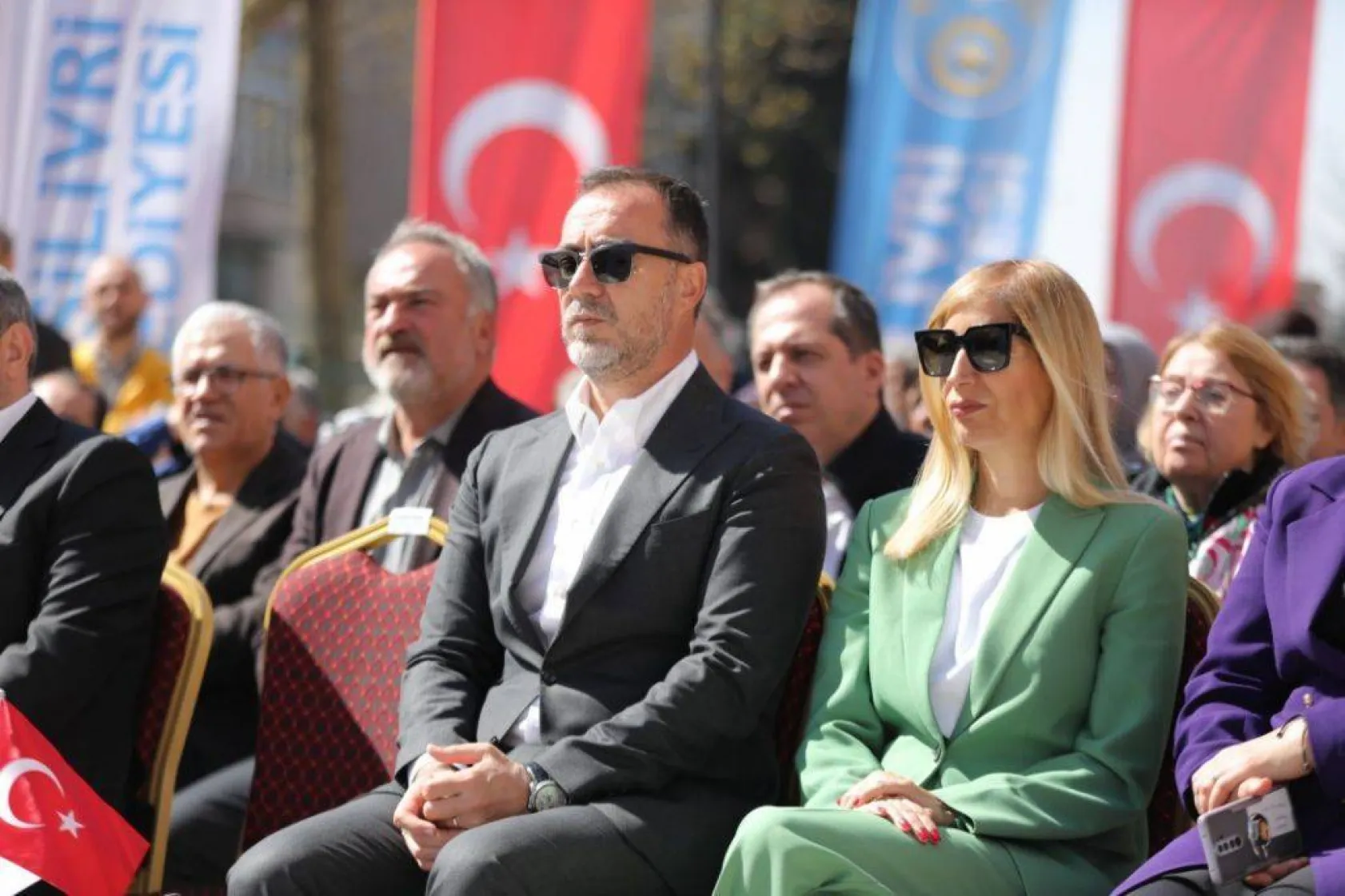 Varnalı konutlarında anahtar ve tapu teslim sevinci