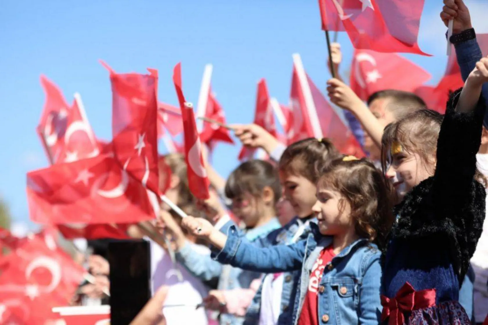 Silivri ve Hatay'da çocuklar 23 Nisan sevinci yaşadı