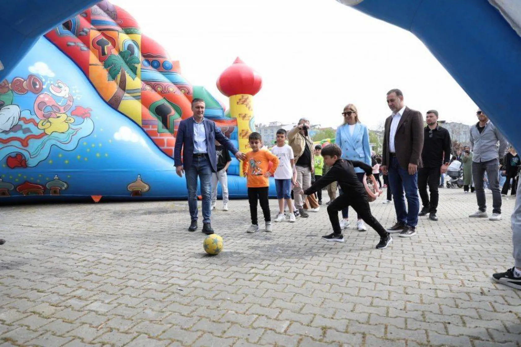 Silivri ve Hatay'da çocuklar 23 Nisan sevinci yaşadı