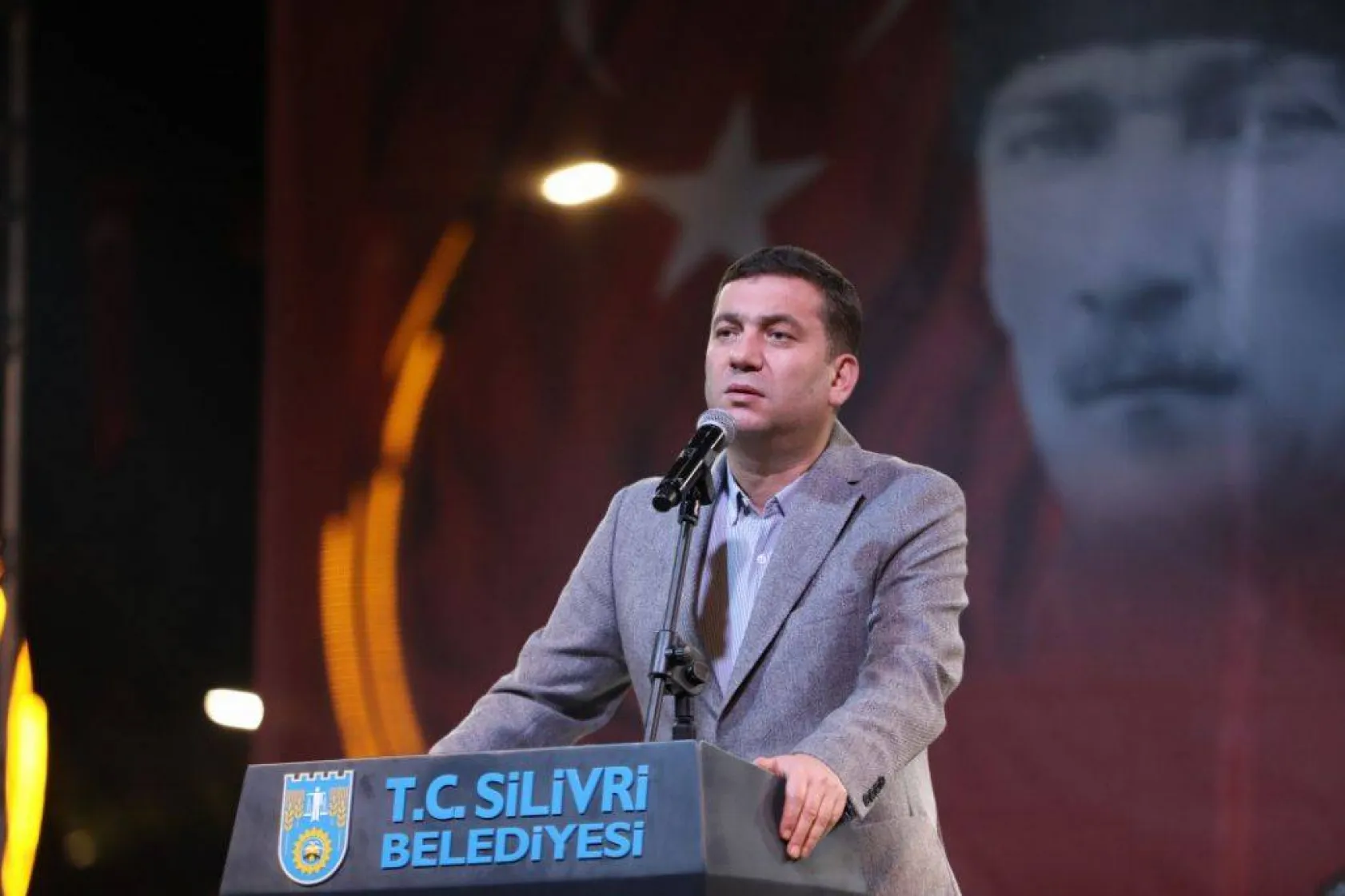 Silivri 19 Mayıs'ta kırmızı beyaza büründü