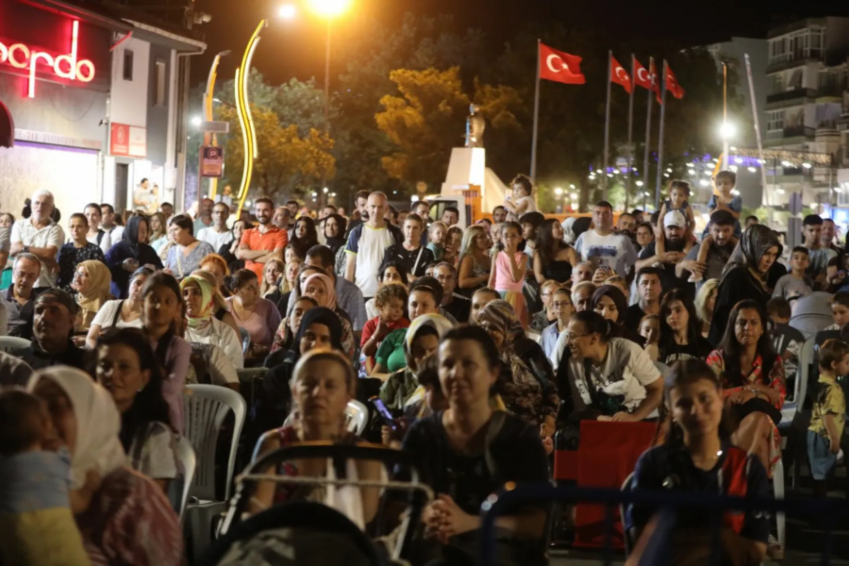 Silivri'de Şeyh Şamil büstü ve parkı hizmete açıldı