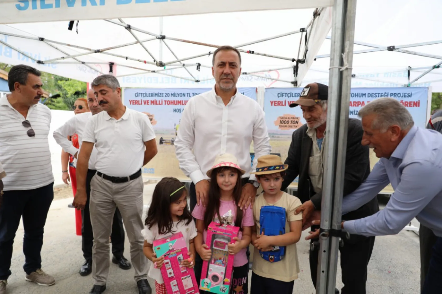 Çiftçilere 12 milyon TL'lik tohumluk arpa desteği