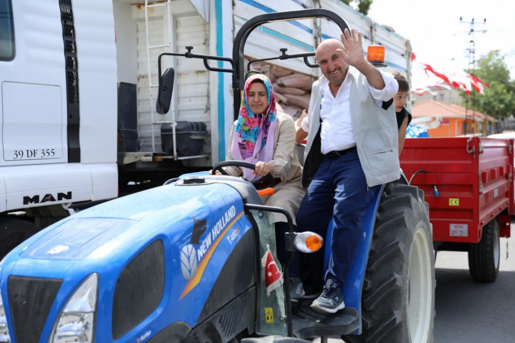 Çiftçilere 12 milyon TL'lik tohumluk arpa desteği