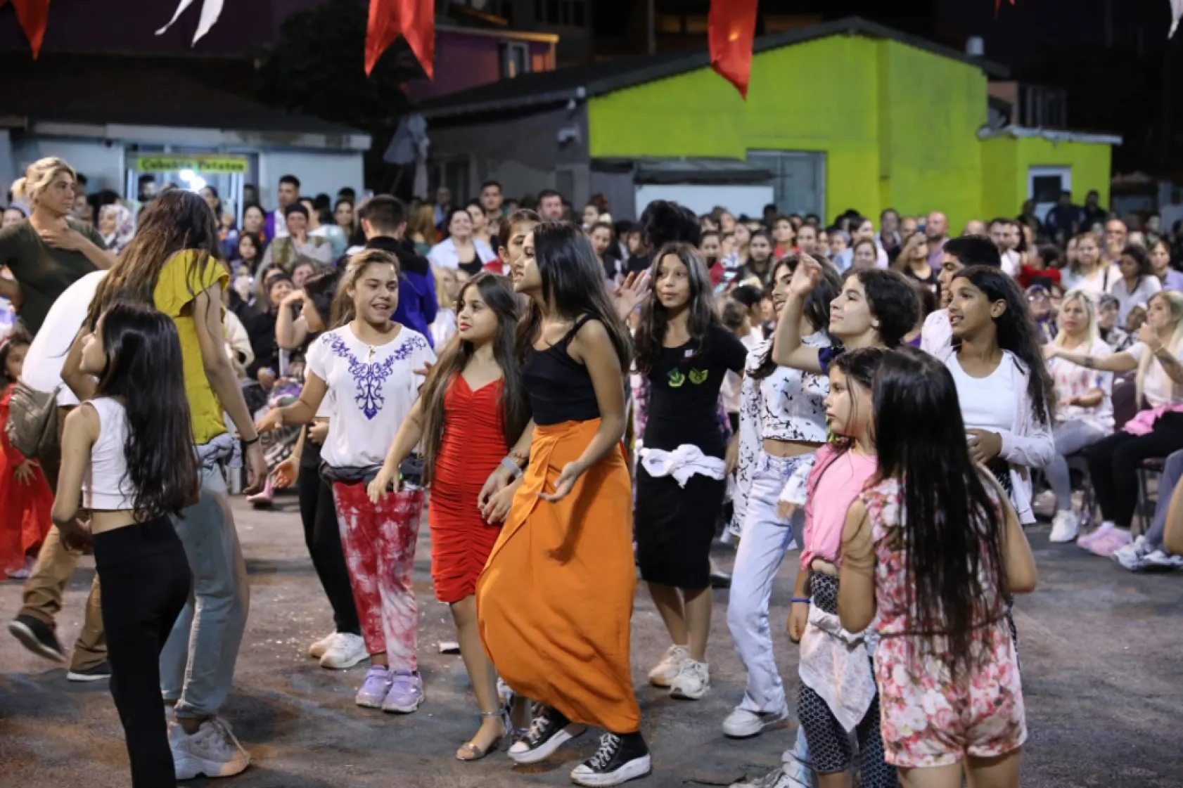 Silivri'de muhteşem Roman gecesi