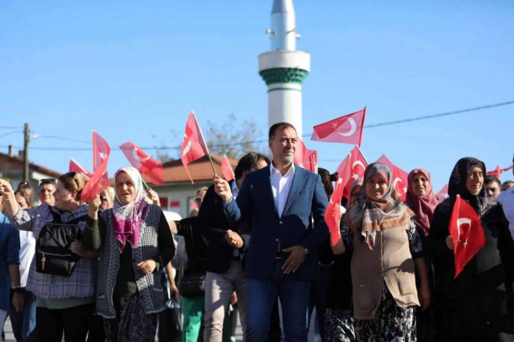 Sayalar'da hem biber hem hizmet şenliği