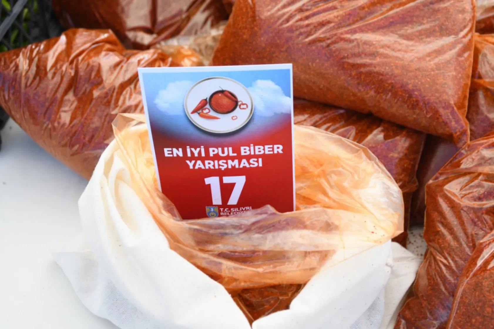 Sayalar'da hem biber hem hizmet şenliği