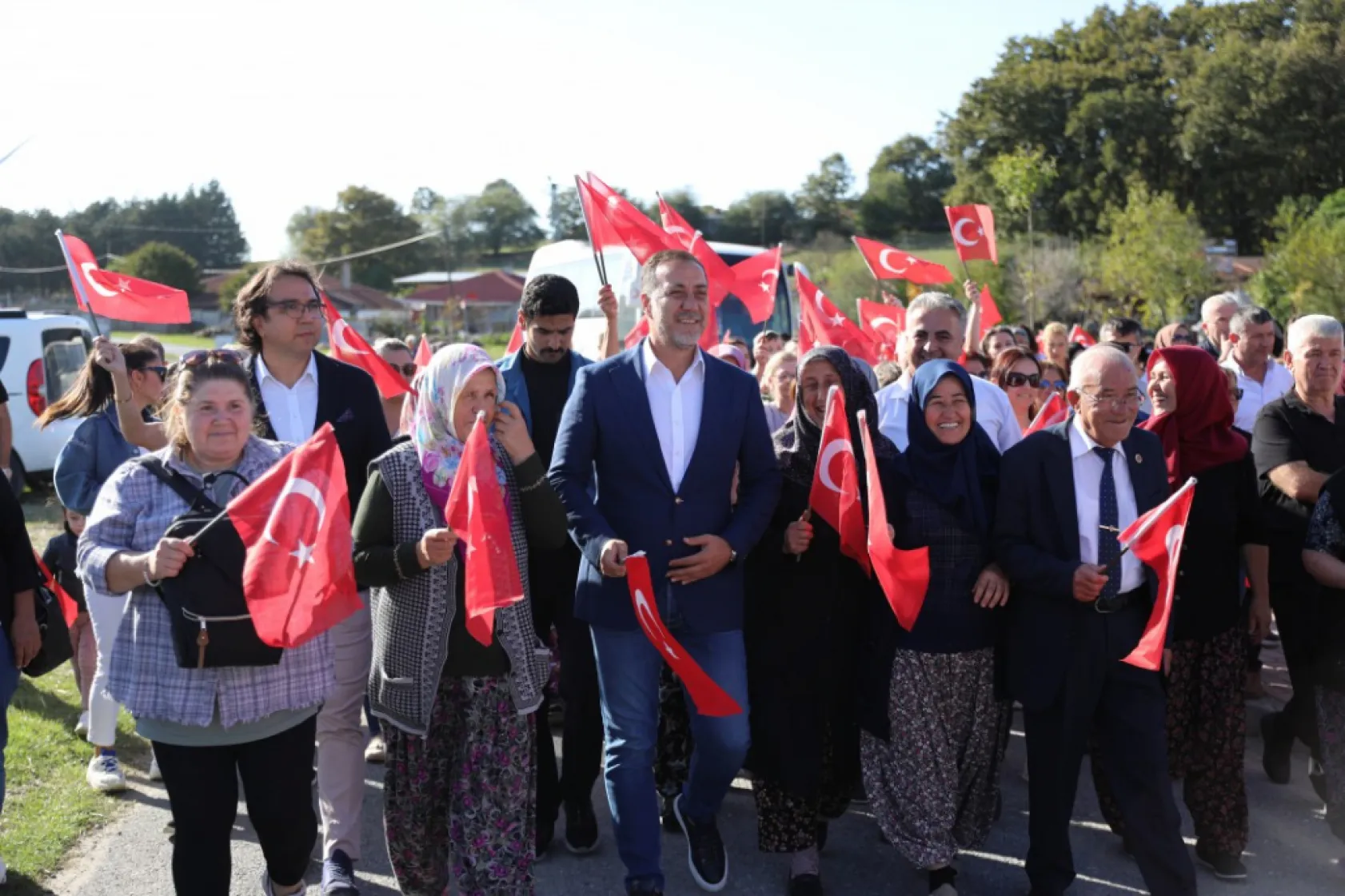Sayalar'da hem biber hem hizmet şenliği