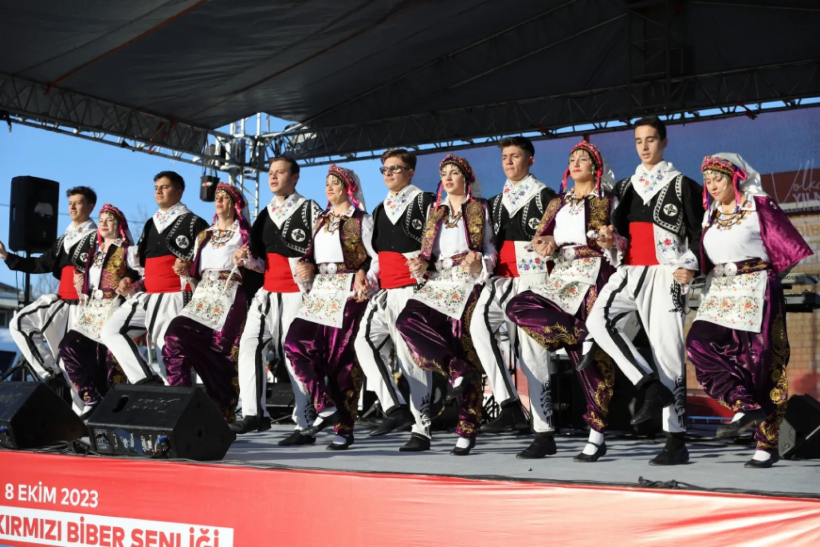 Sayalar'da hem biber hem hizmet şenliği