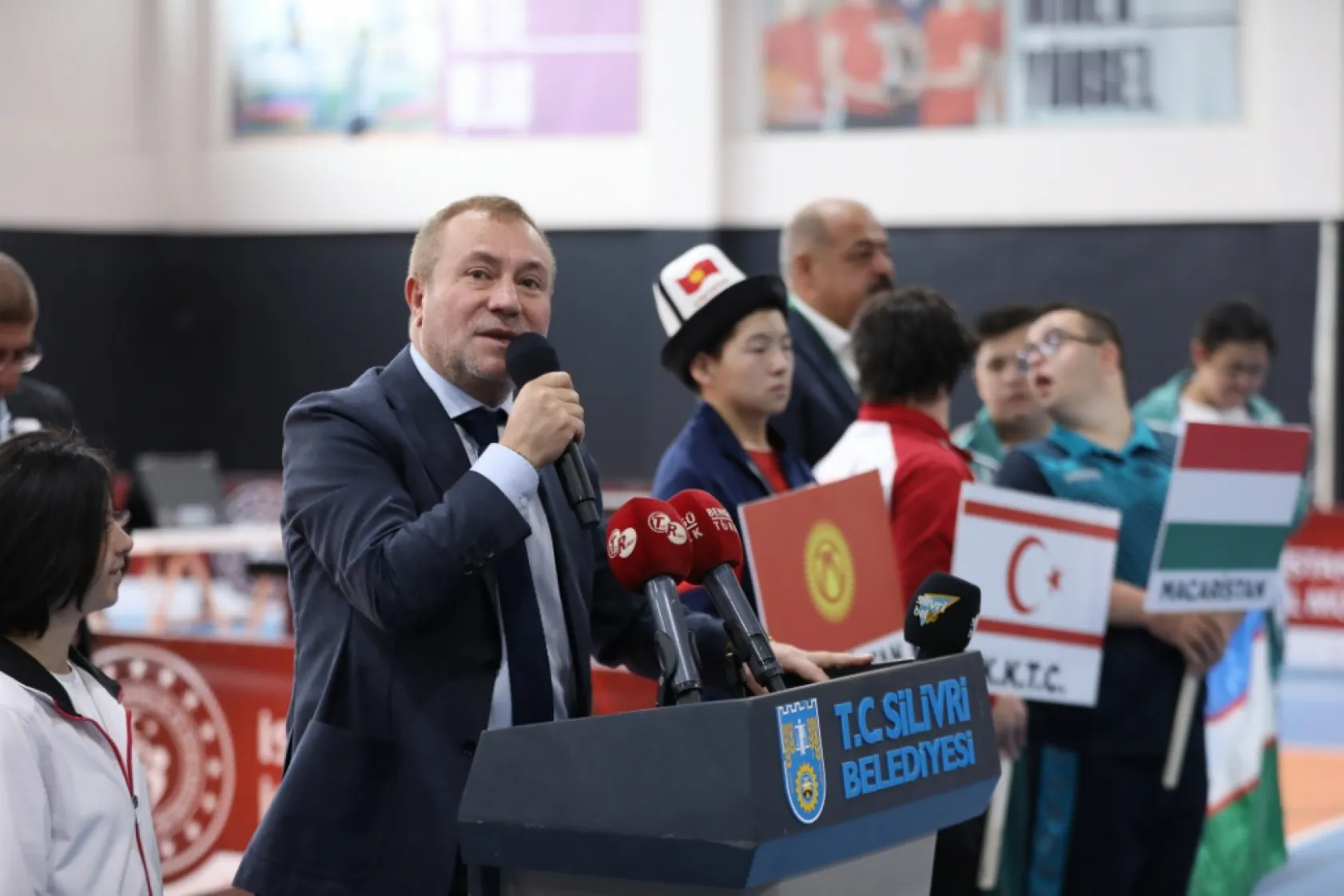 Türk dünyası özel sporcular şenliği başladı