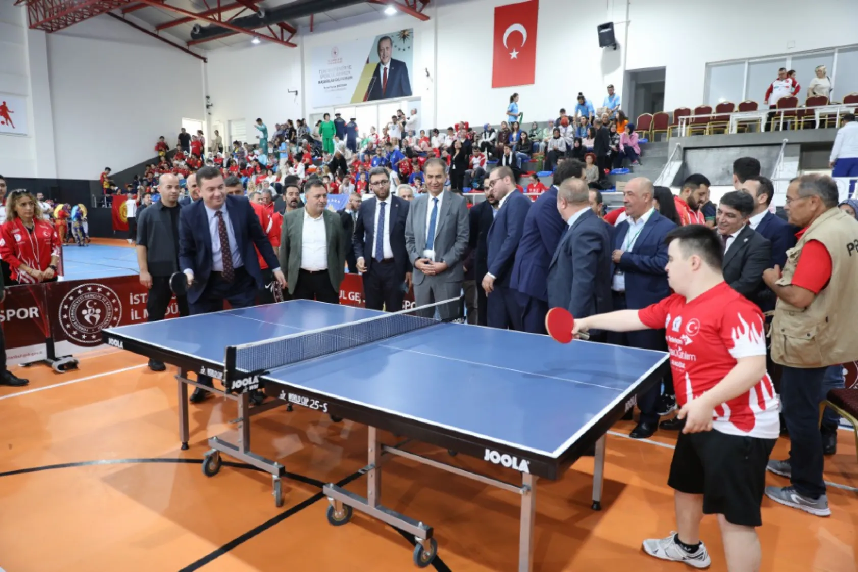 Türk dünyası özel sporcular şenliği başladı