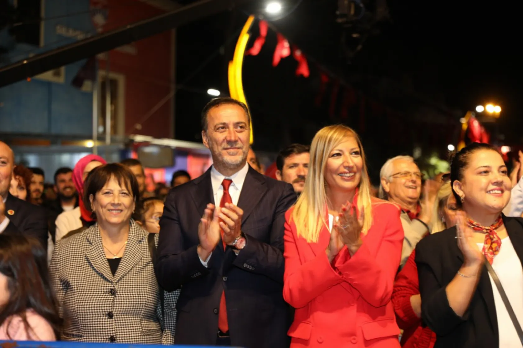 Cumhuriyet kutlamalarının coşkusu Silivri'den yankılandı