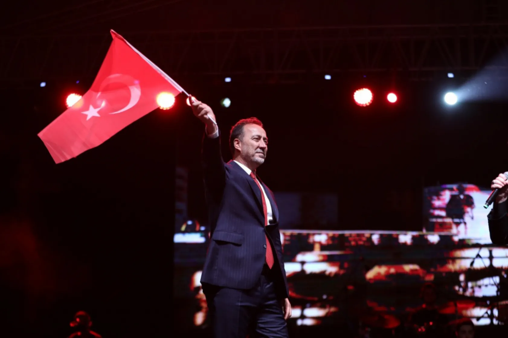 Cumhuriyet kutlamalarının coşkusu Silivri'den yankılandı