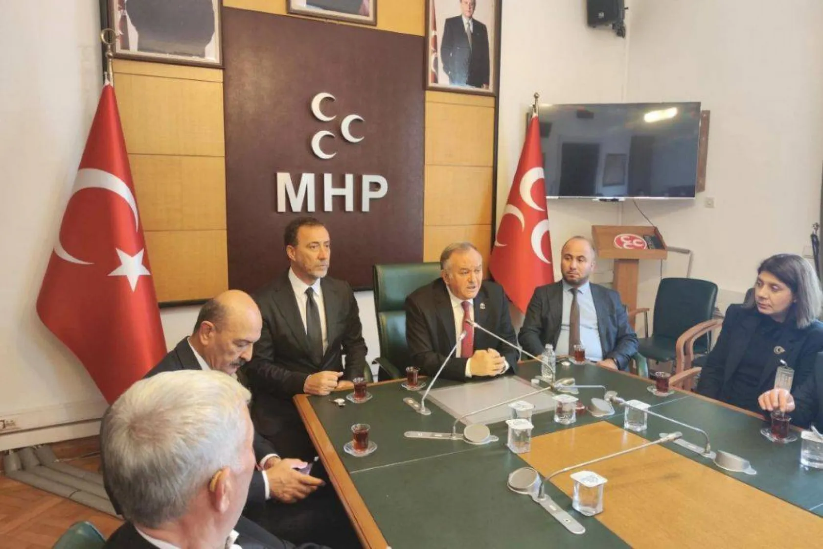 Başkan Yılmaz muhtarlar ile Ankara mesaisi yaptı