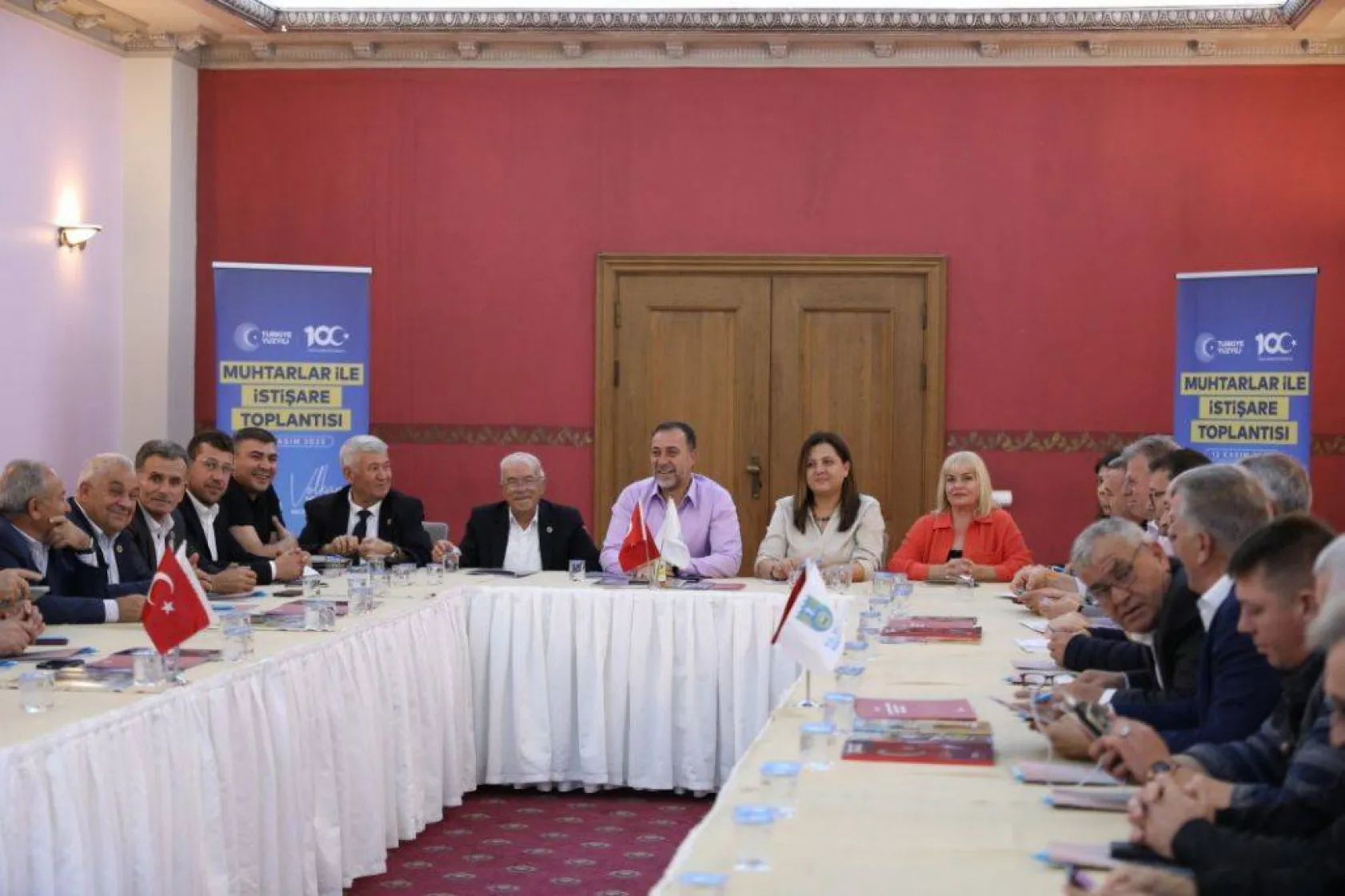 Başkan Yılmaz muhtarlar ile Ankara mesaisi yaptı