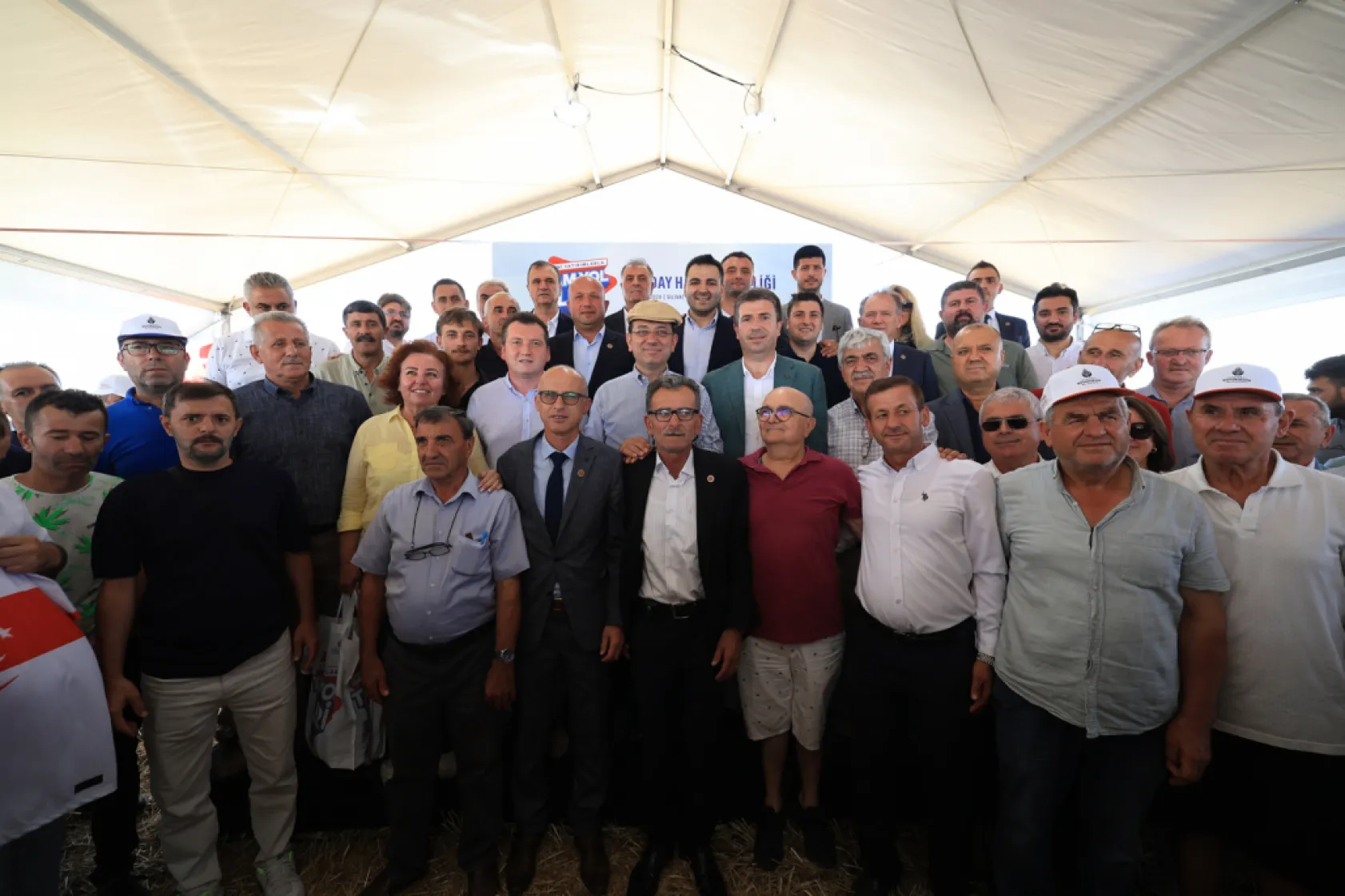 Deneme tohumlarının ilk hasadı yapıldı