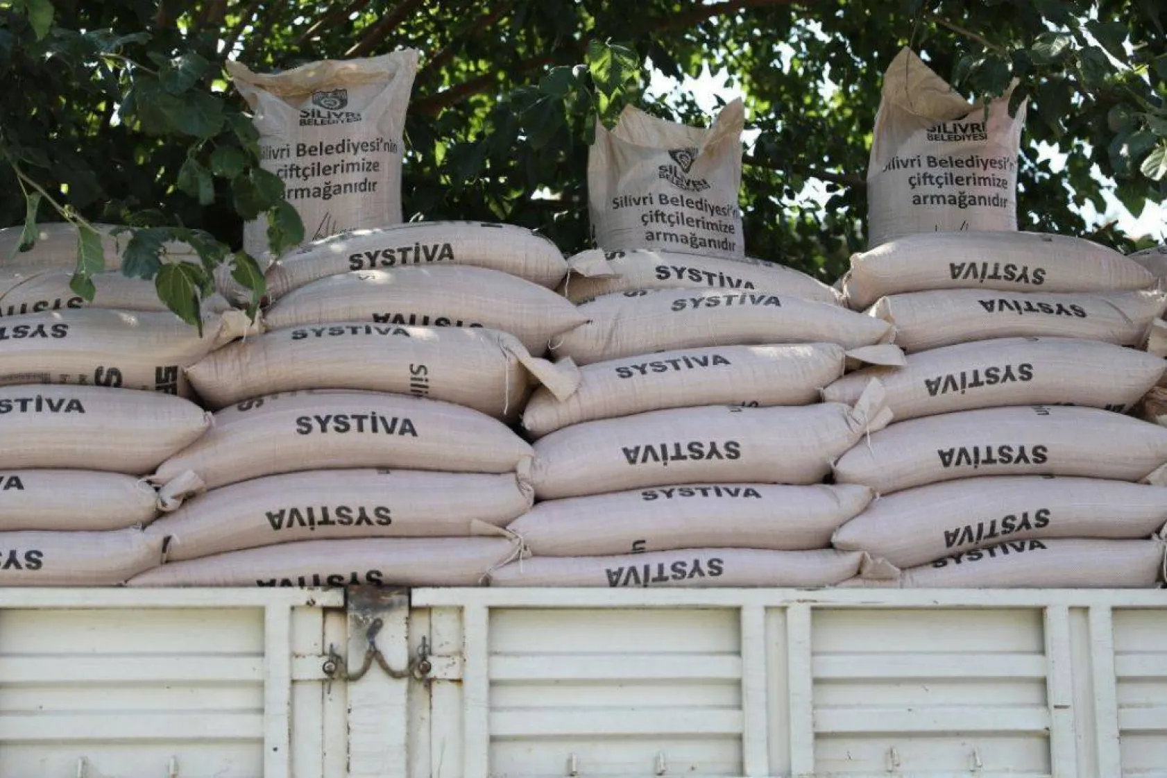 Çanta ve Gümüşyakalı üreticilere tohumluk arpa desteği