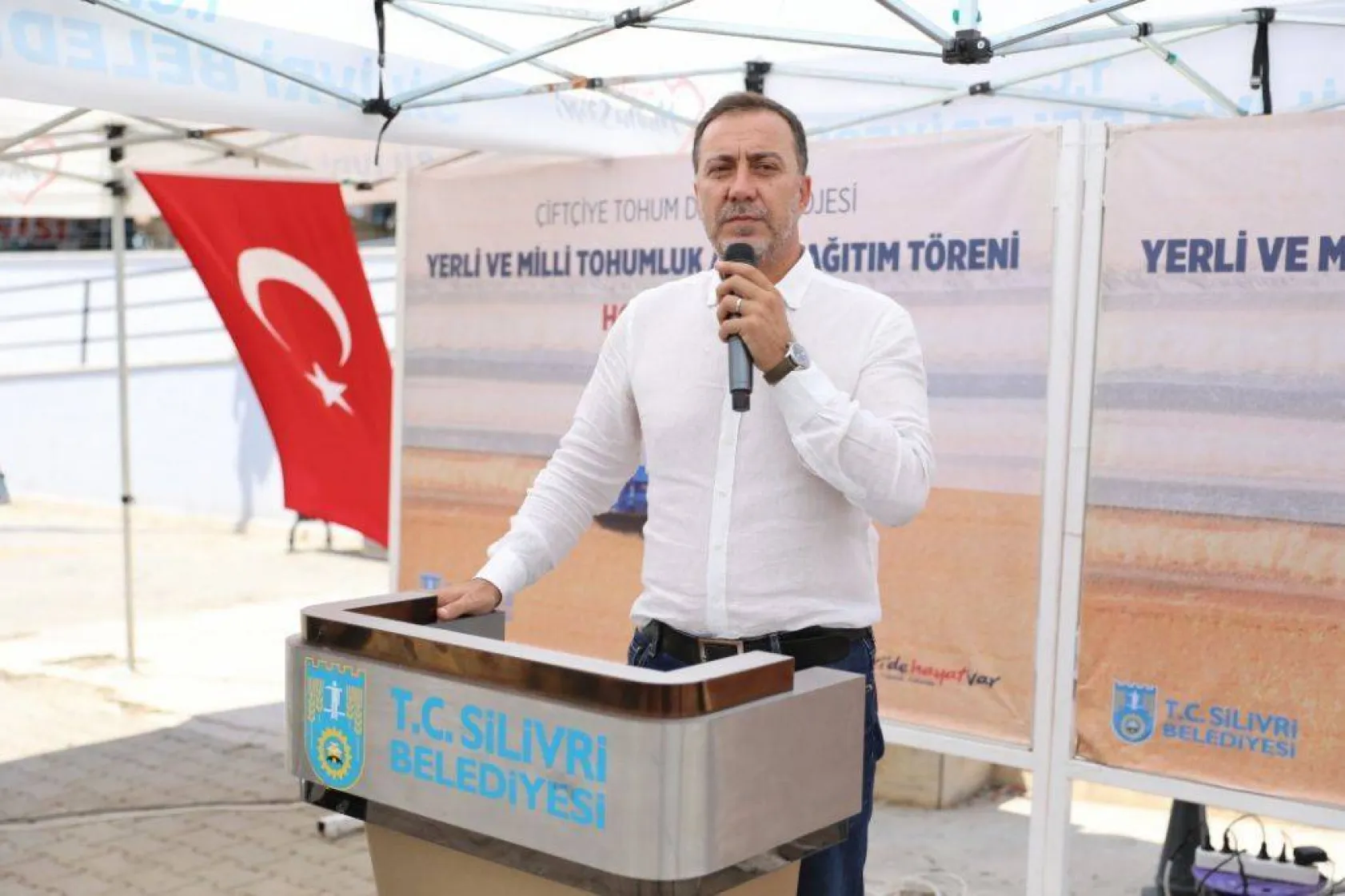 Çanta ve Gümüşyakalı üreticilere tohumluk arpa desteği