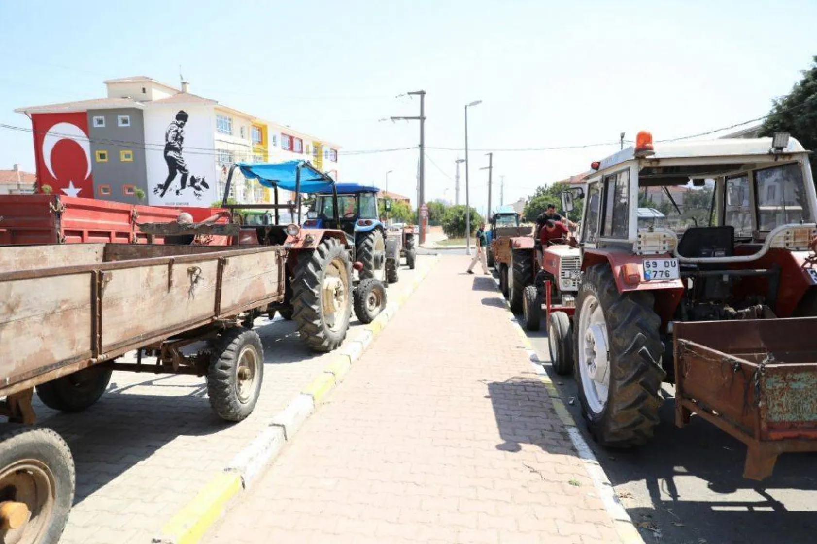 Çanta ve Gümüşyakalı üreticilere tohumluk arpa desteği