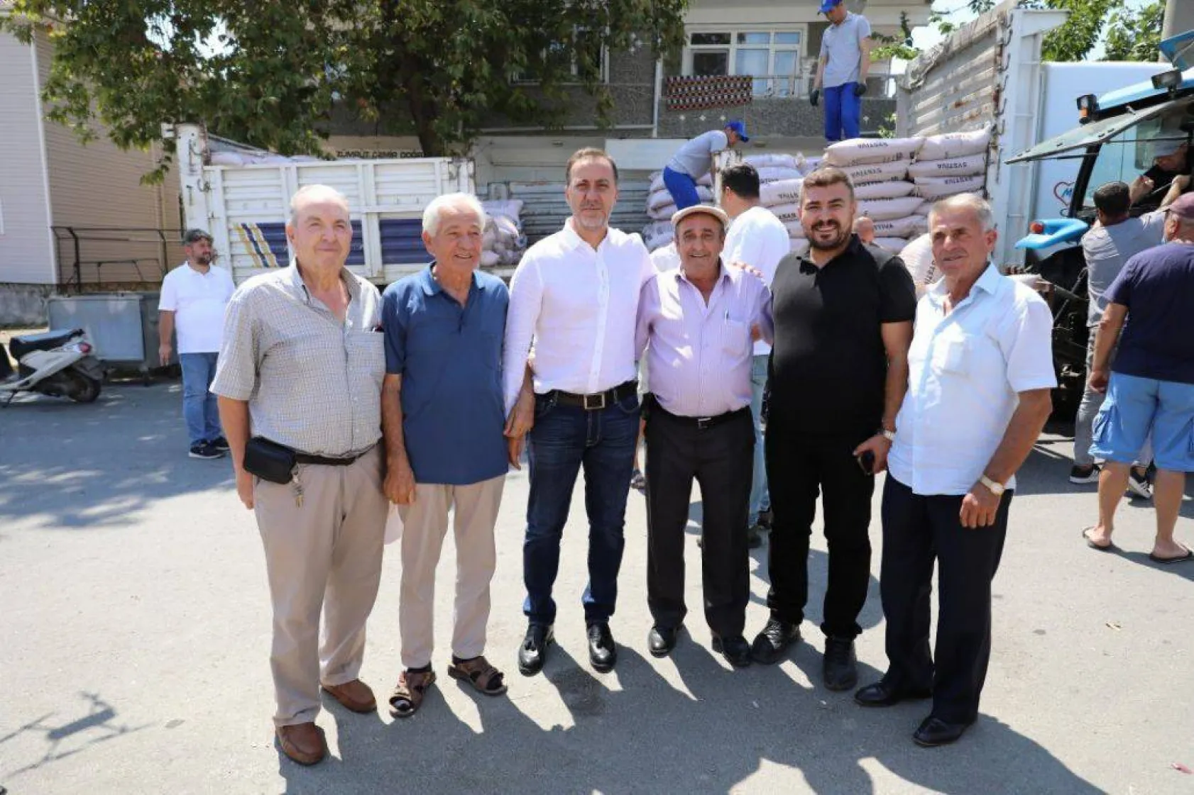 Çanta ve Gümüşyakalı üreticilere tohumluk arpa desteği