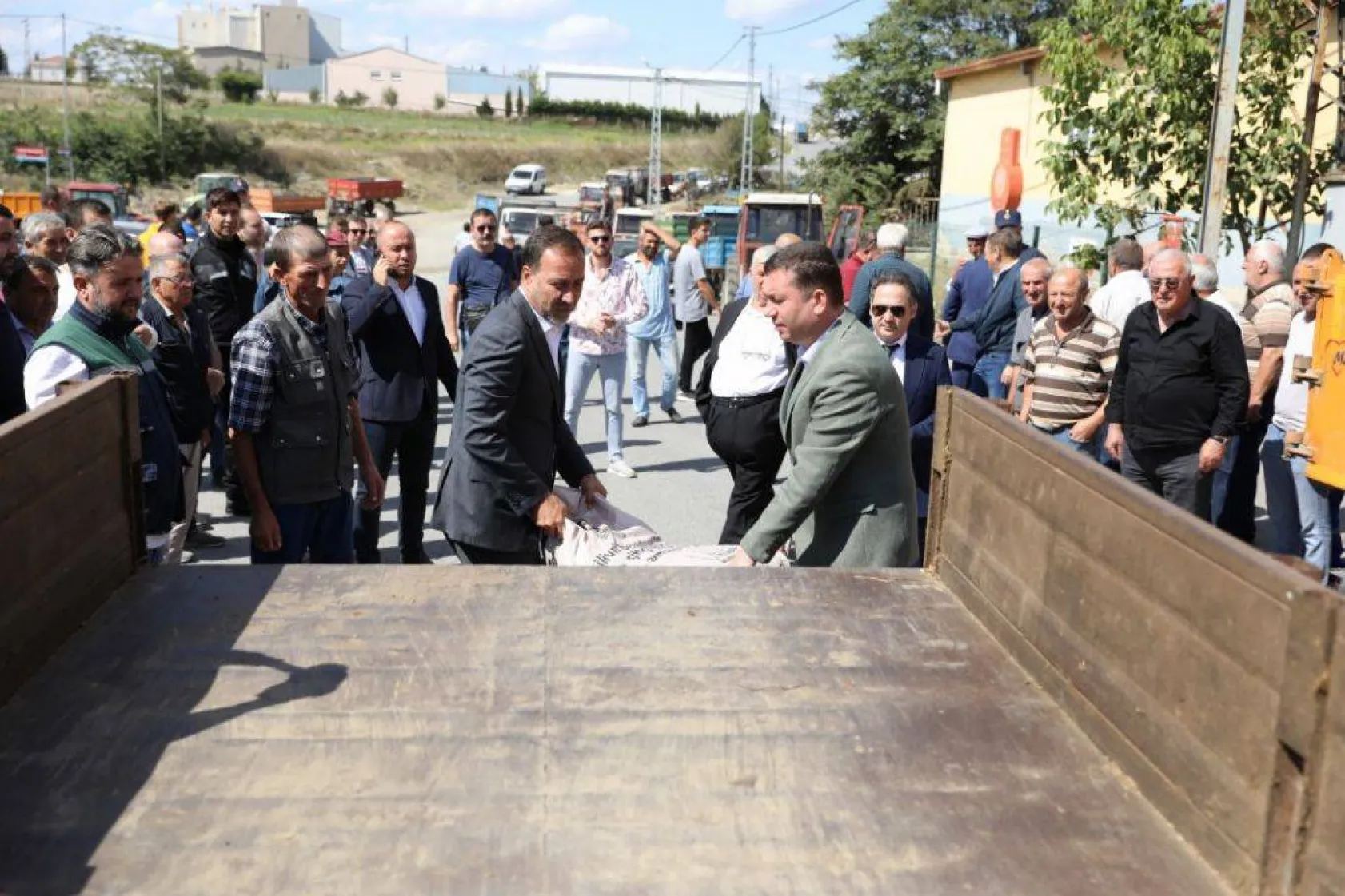 Bekirli, Kurfallı ve Fener'de tohumluk arpa coşkusu